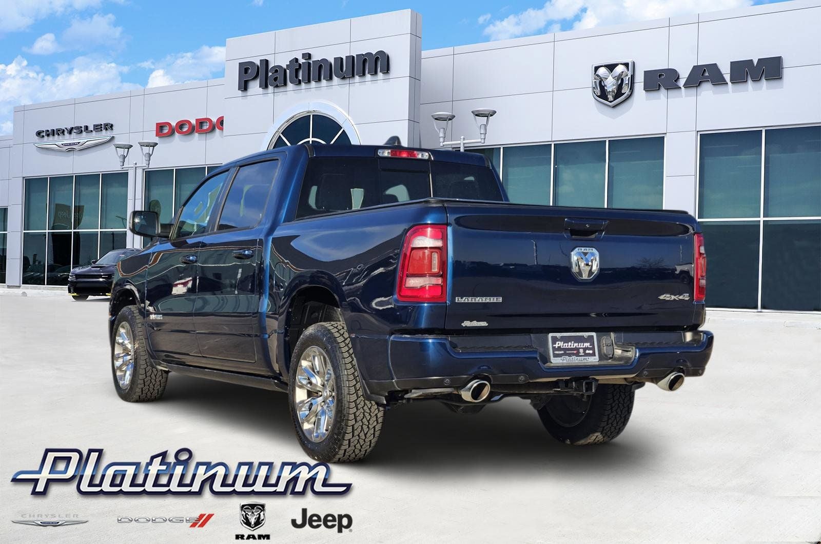 2023 RAM Ram 1500 Laramie Crew Cab 4x4 5'7' Box