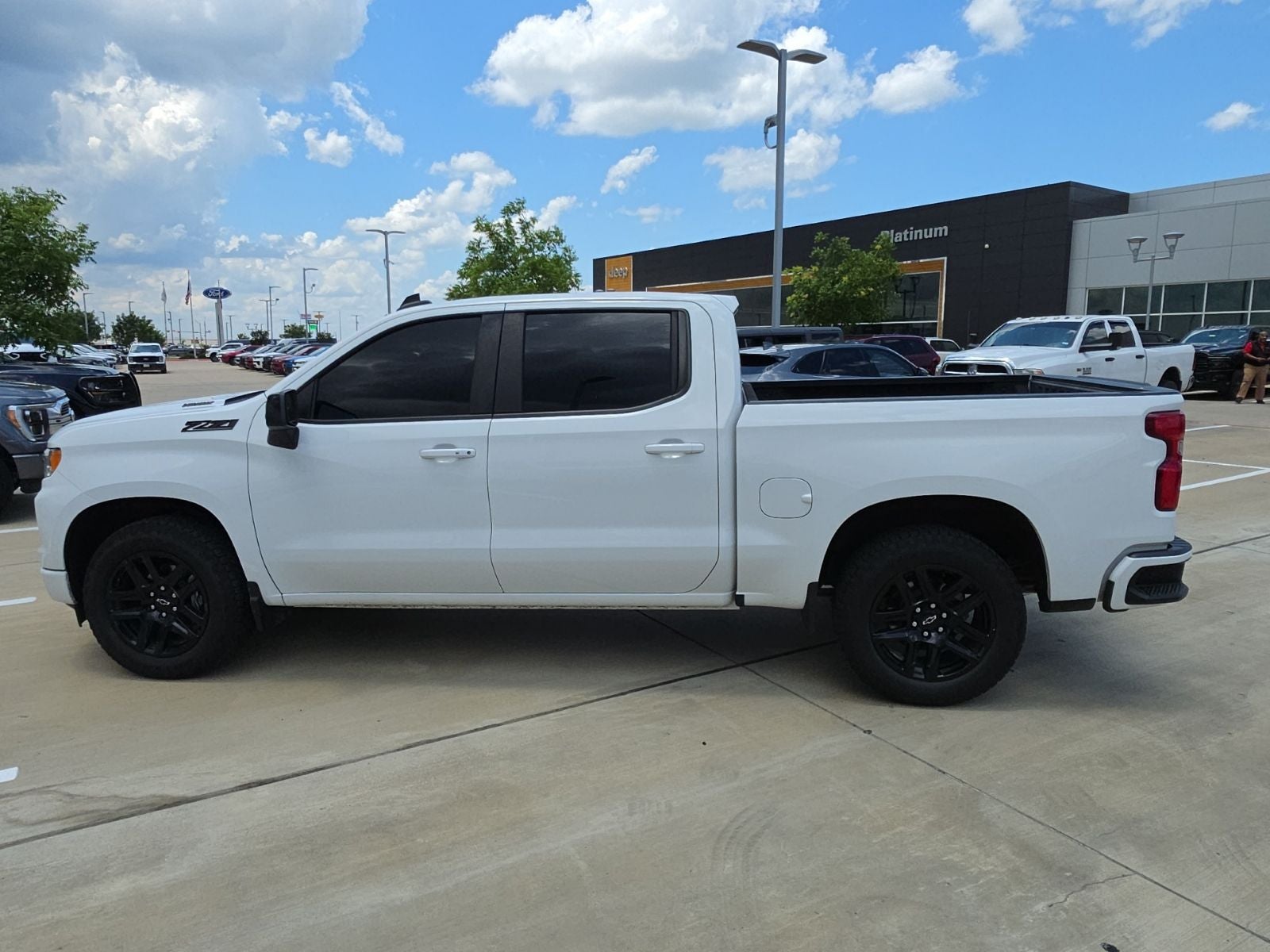2023 Chevrolet Silverado 1500 4WD Crew Cab Short Bed RST