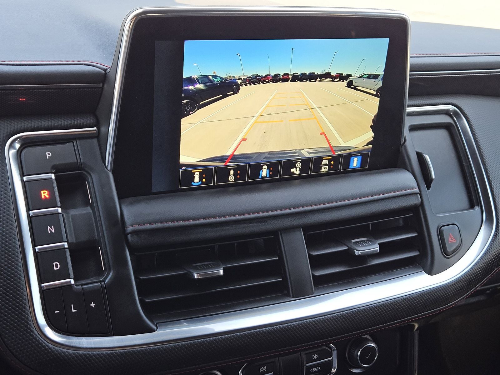 2024 Chevrolet Suburban 2WD RST