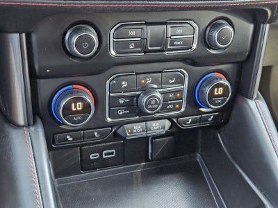 2024 Chevrolet Suburban 2WD RST