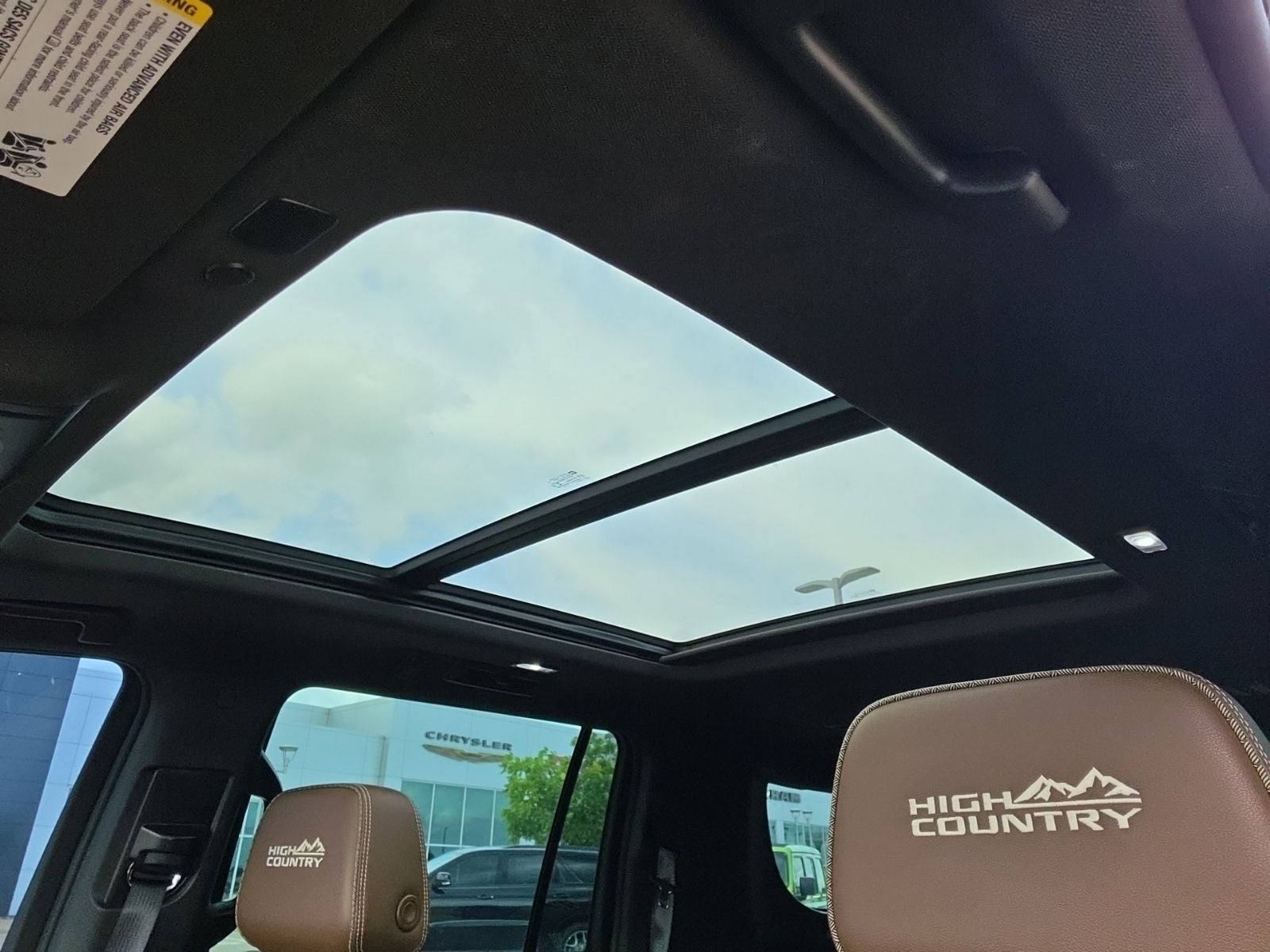 2022 Chevrolet Suburban 4WD High Country