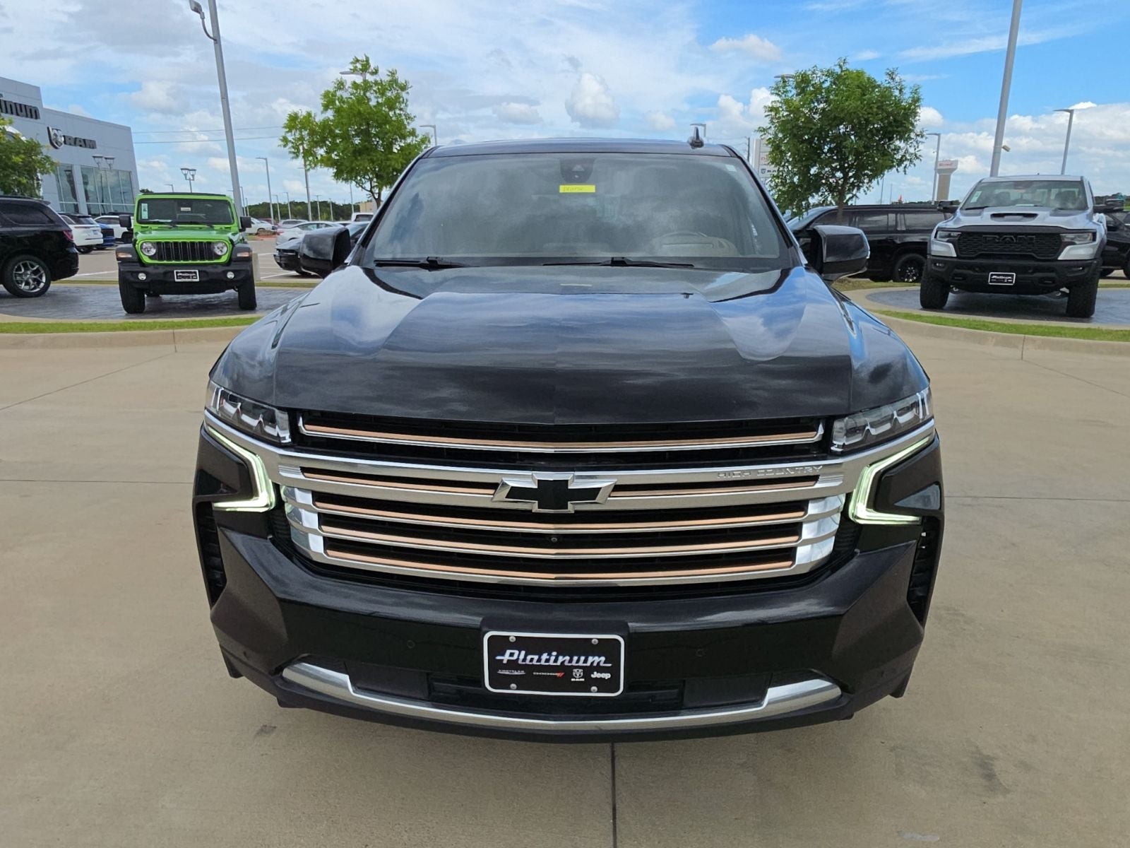 2022 Chevrolet Suburban 4WD High Country