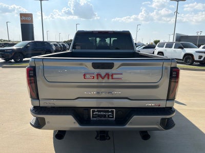 2024 GMC Sierra 2500HD 4WD Crew Cab Standard Bed AT4