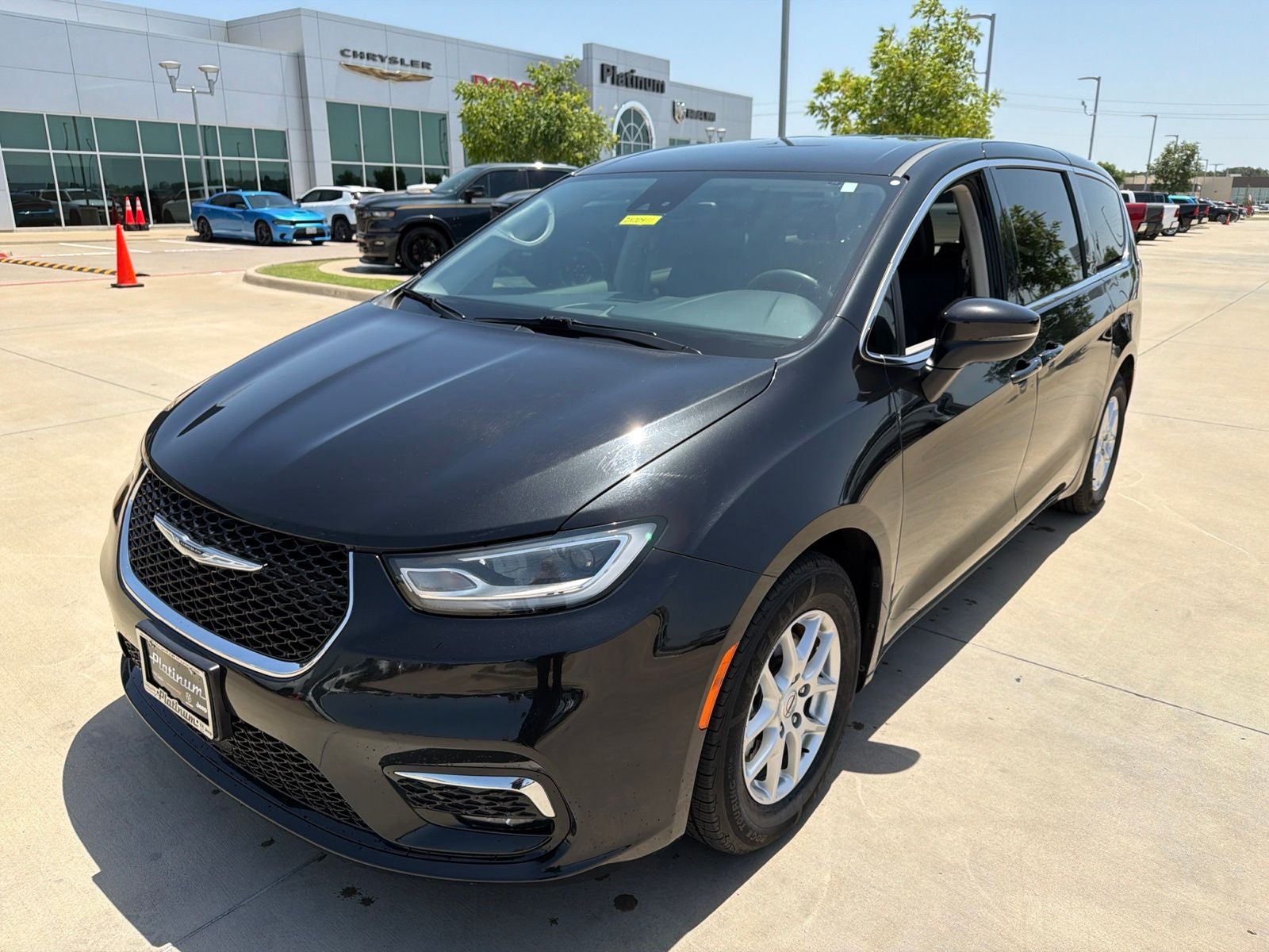 2023 Chrysler Pacifica Touring L