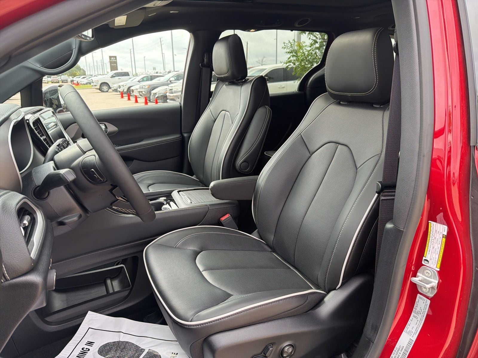2027 Chrysler Pacifica PACIFICA LIMITED
