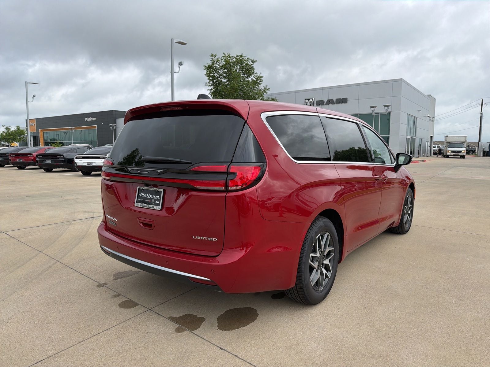2027 Chrysler Pacifica PACIFICA LIMITED