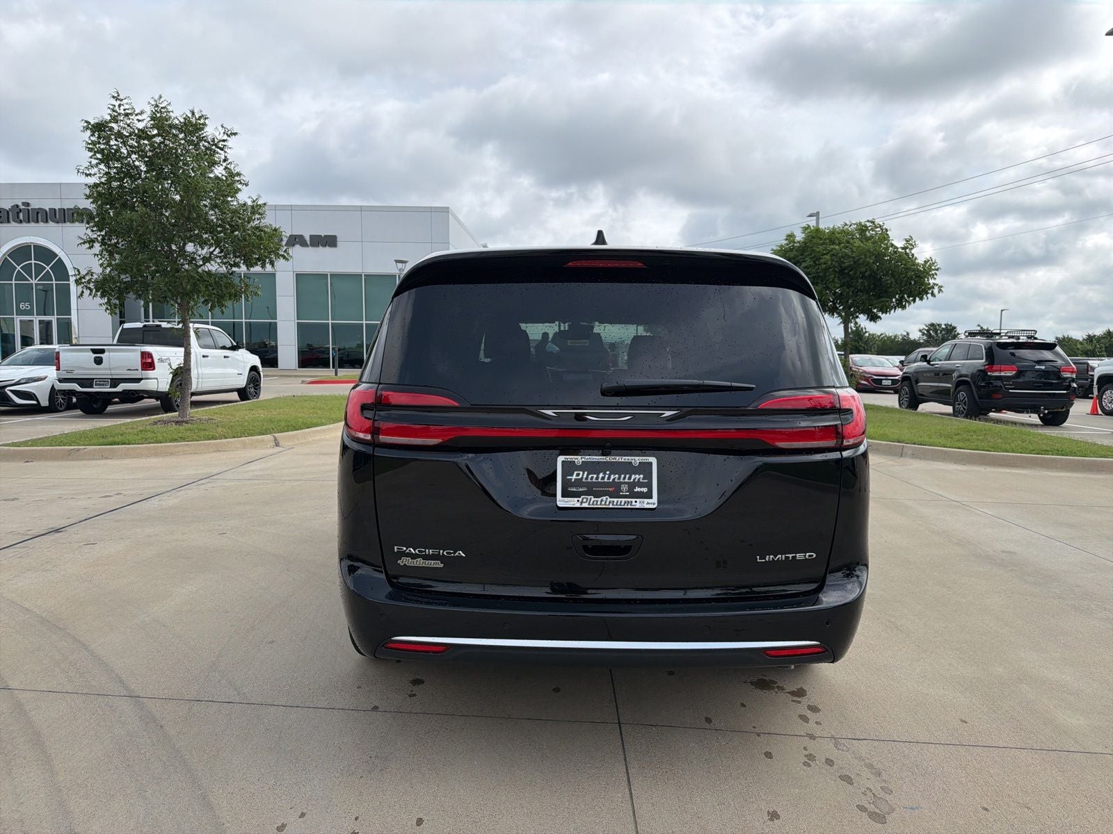 2027 Chrysler Pacifica PACIFICA LIMITED