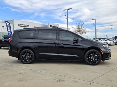 2026 Chrysler Pacifica PACIFICA LIMITED AWD