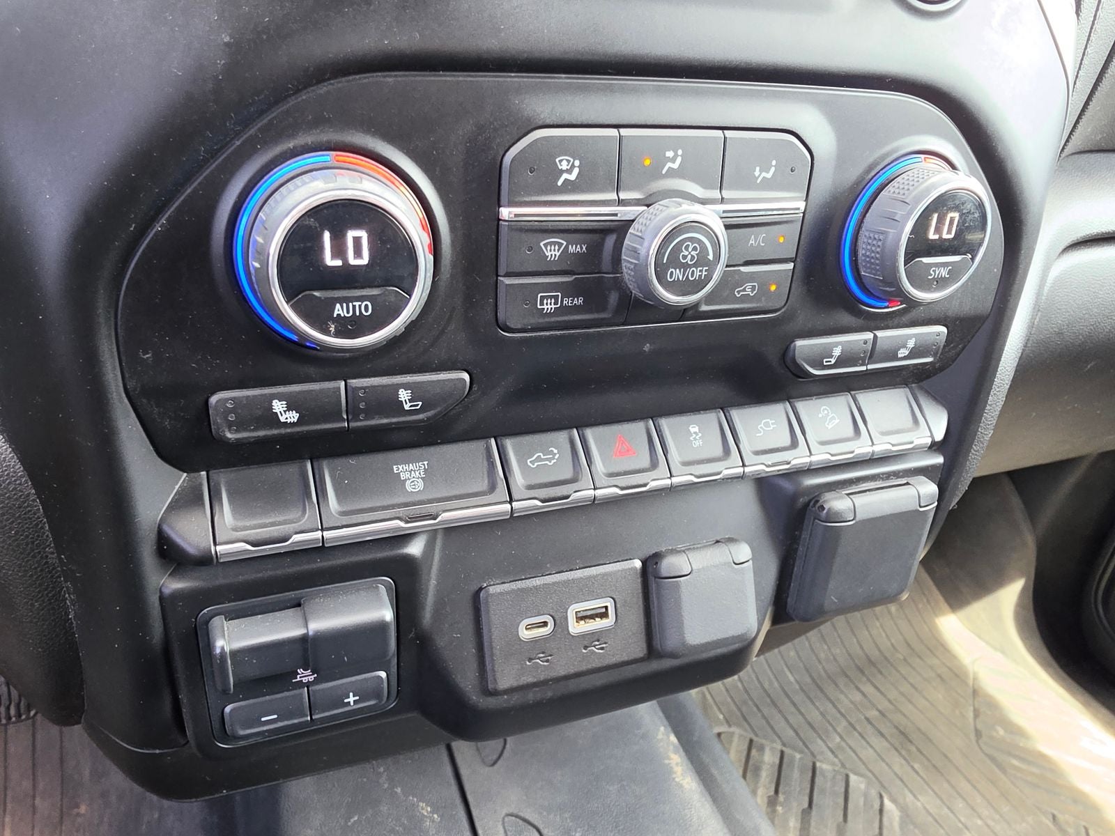 2023 Chevrolet Silverado 2500HD 4WD Crew Cab Standard Bed LT
