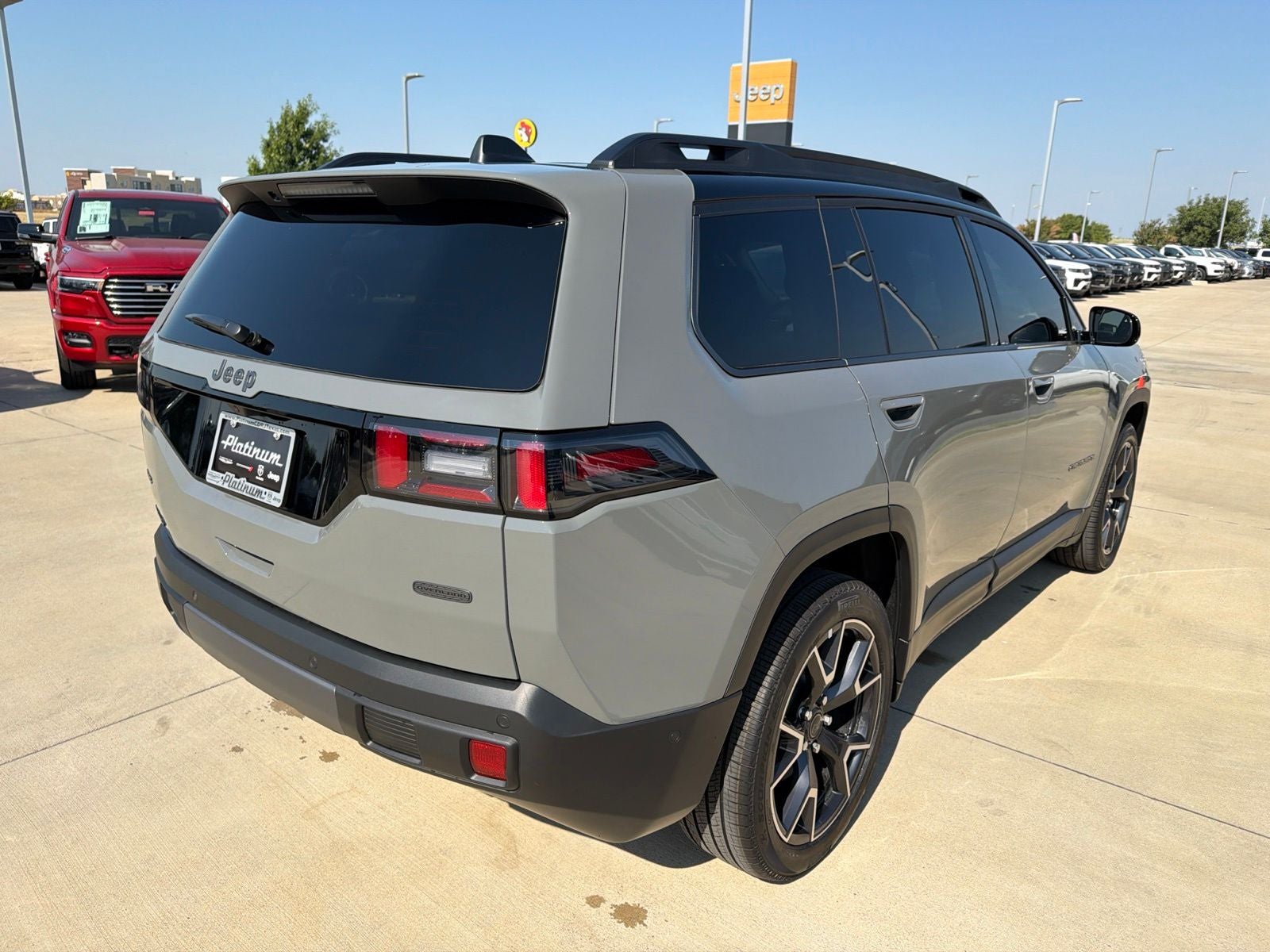 2026 Jeep Cherokee CHEROKEE OVERLAND 4X4