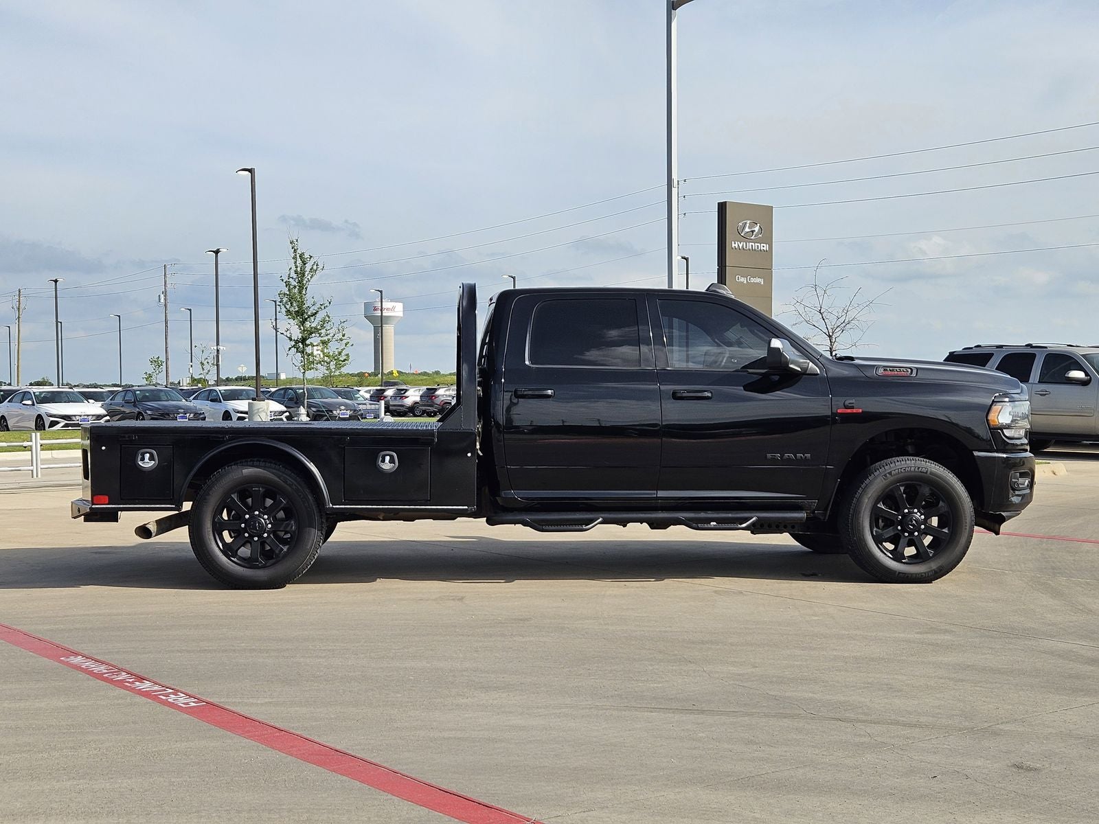 2022 RAM Ram 3500 Big Horn Crew Cab 4x4 8' Box