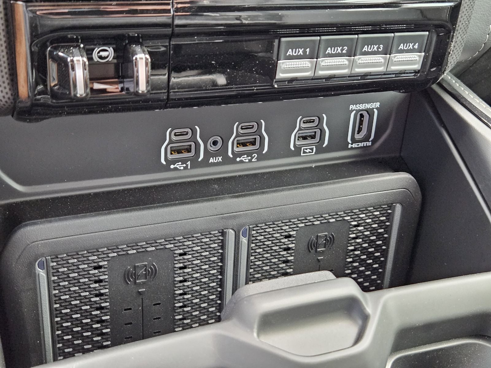 2026 RAM Ram 3500 RAM 3500 LIMITED MEGA CAB 4X4 6'4' BOX