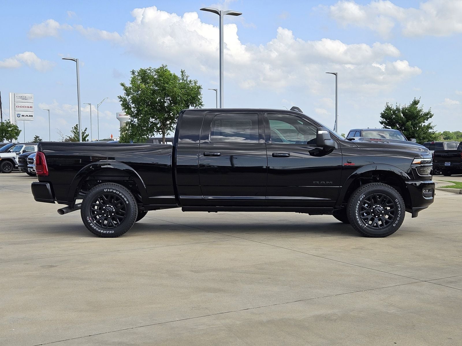 2026 RAM Ram 3500 RAM 3500 LIMITED MEGA CAB 4X4 6'4' BOX