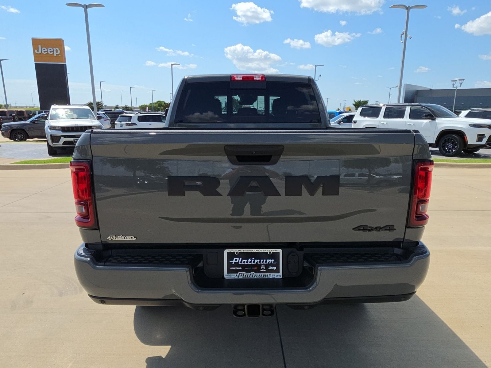 2026 RAM Ram 2500 RAM 2500 BLACK EXPRESS CREW CAB 4X4 6'4' BOX