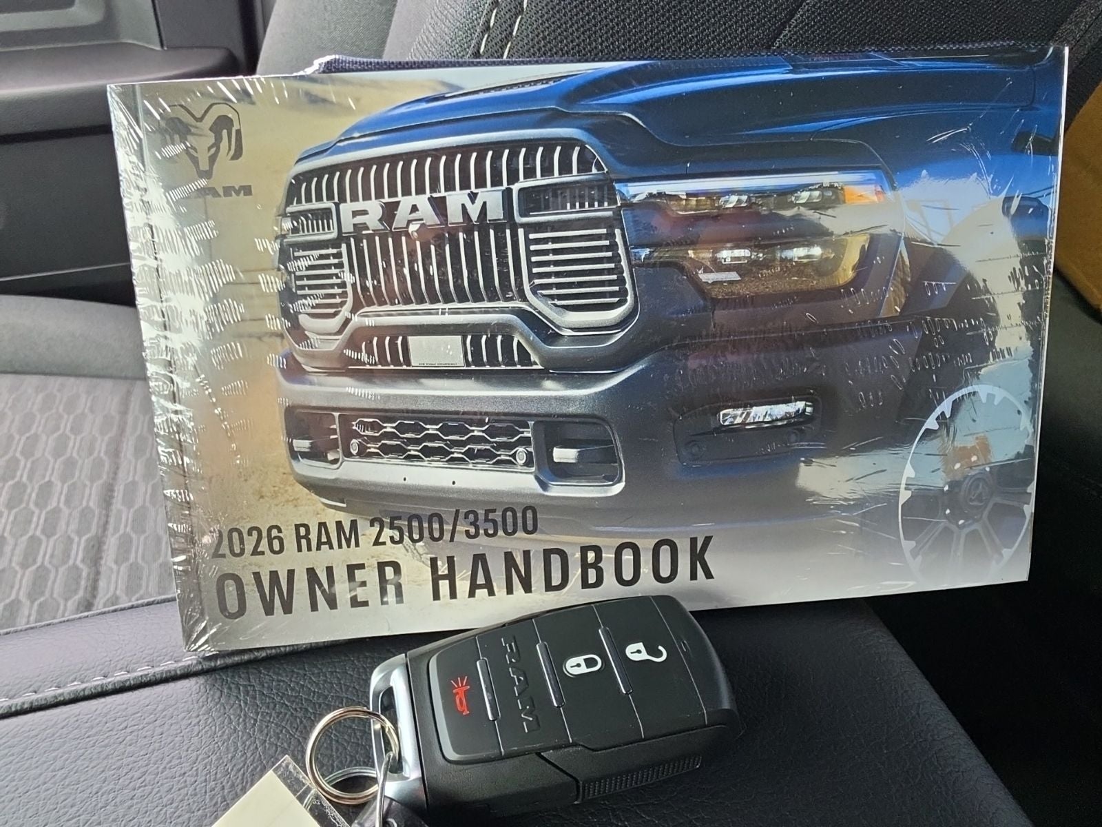 2026 RAM Ram 2500 RAM 2500 WARLOCK CREW CAB 4X4 6'4' BOX