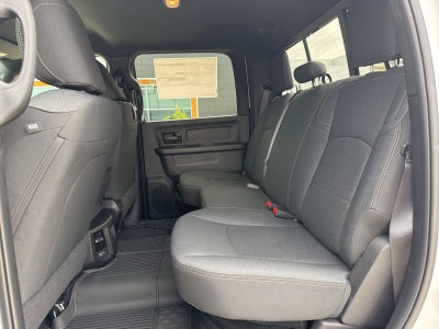 2026 RAM Ram 2500 RAM 2500 BLACK EXPRESS CREW CAB 4X4 6'4' BOX