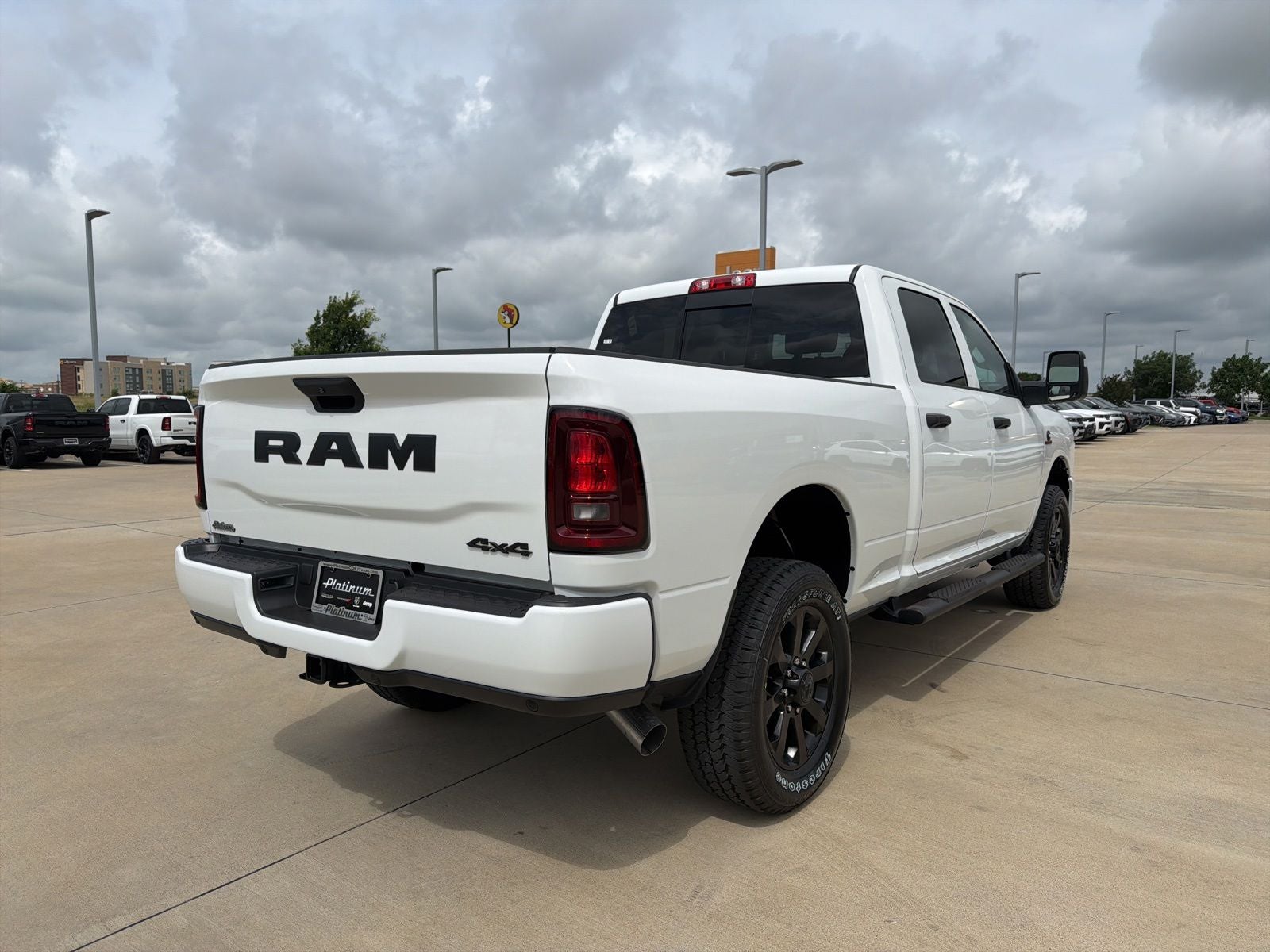 2026 RAM Ram 2500 RAM 2500 BLACK EXPRESS CREW CAB 4X4 6'4' BOX