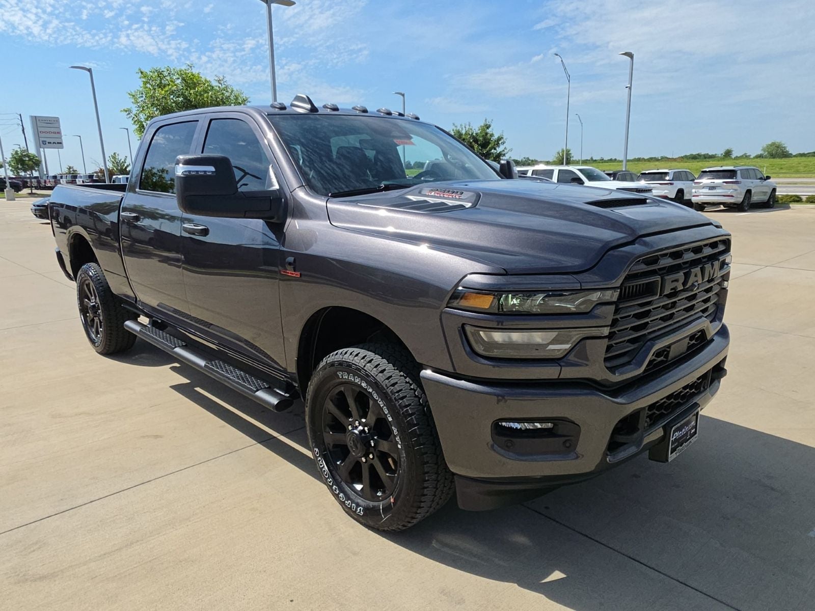 2026 RAM Ram 2500 RAM 2500 BLACK EXPRESS CREW CAB 4X4 6'4' BOX