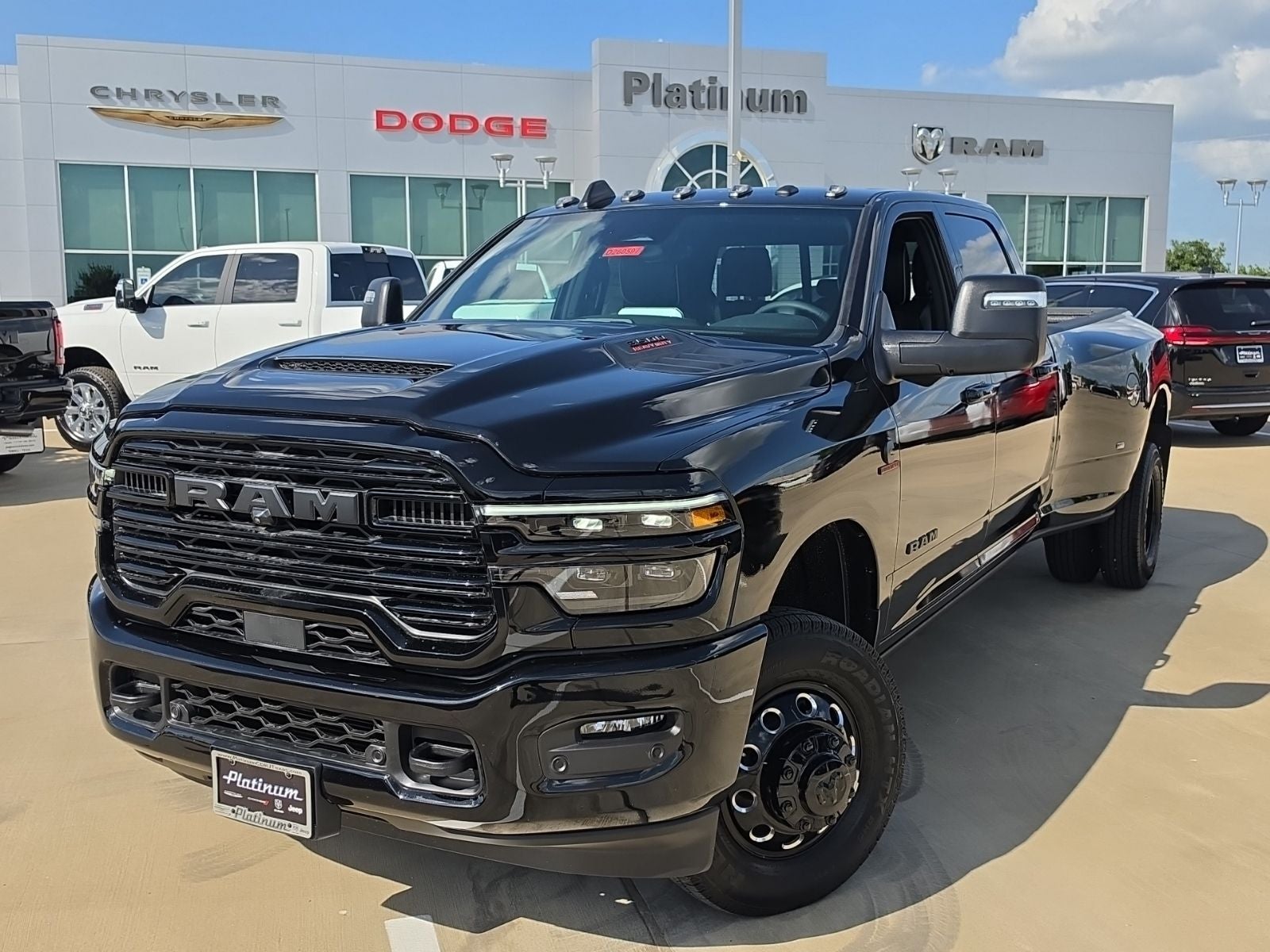 2026 RAM Ram 3500 RAM 3500 LARAMIE CREW CAB 4X4 8' BOX
