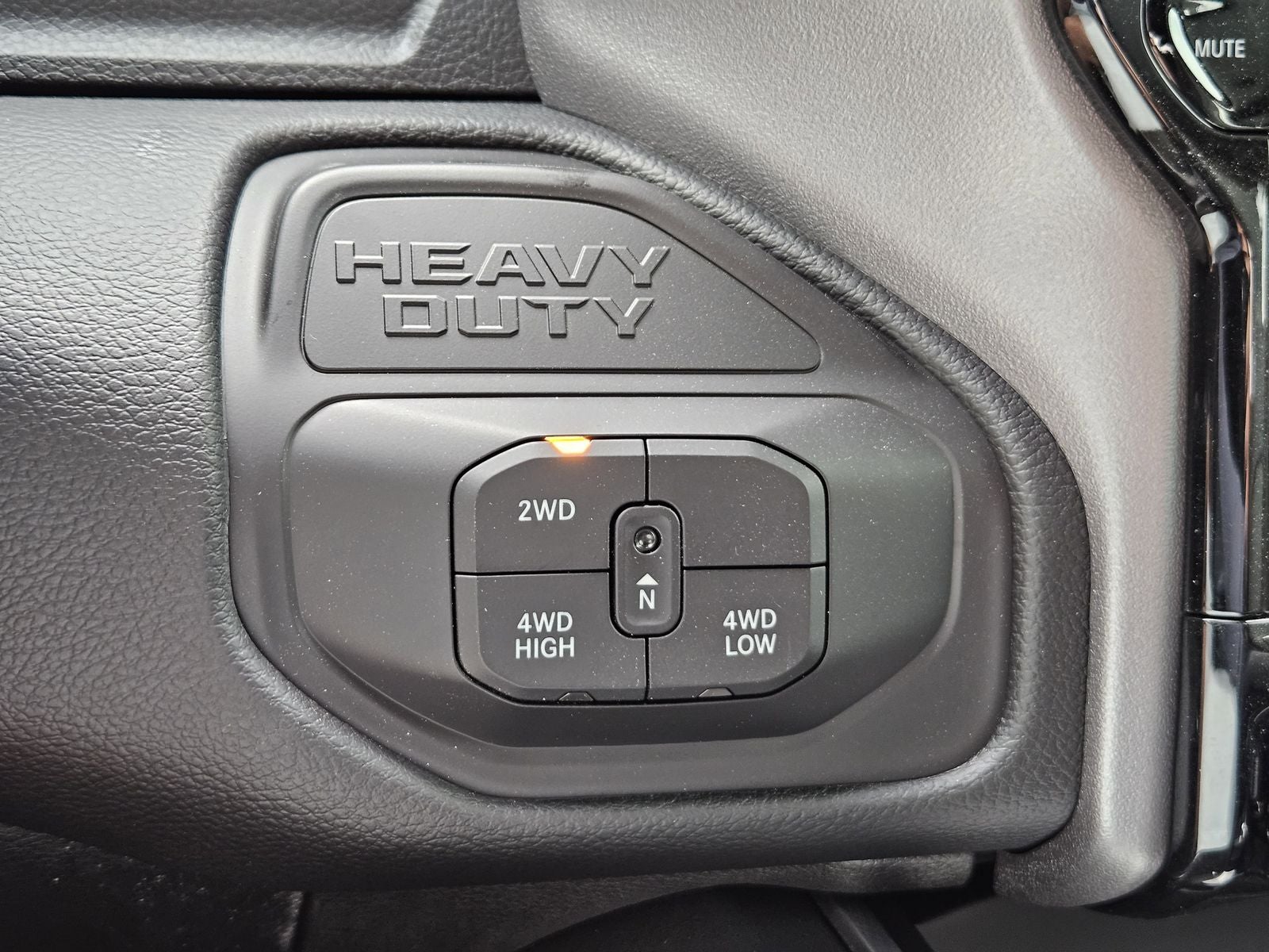 2026 RAM Ram 3500 RAM 3500 LARAMIE MEGA CAB 4X4 6'4' BOX