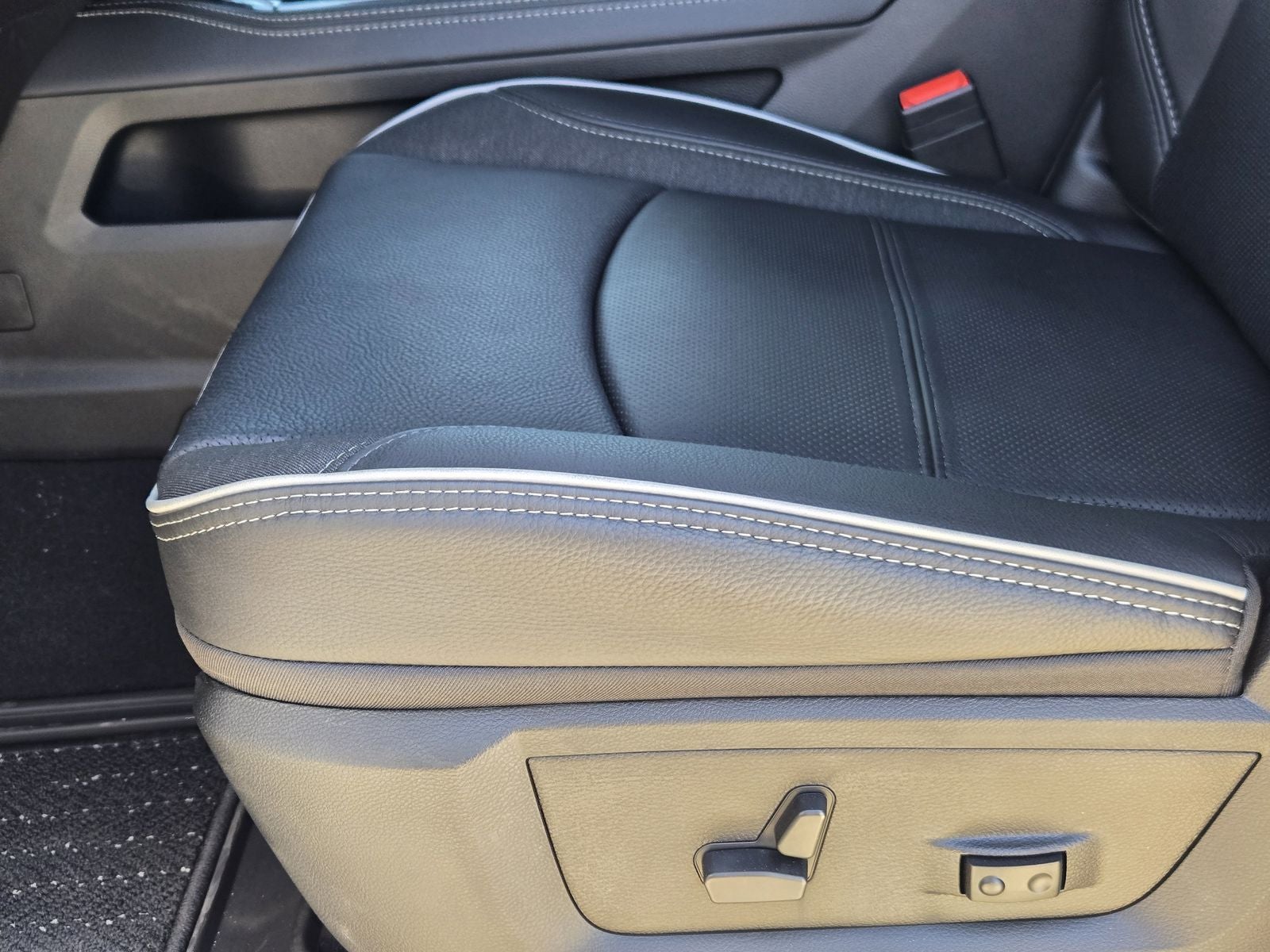 2026 RAM Ram 3500 RAM 3500 LIMITED CREW CAB 4X4 8' BOX