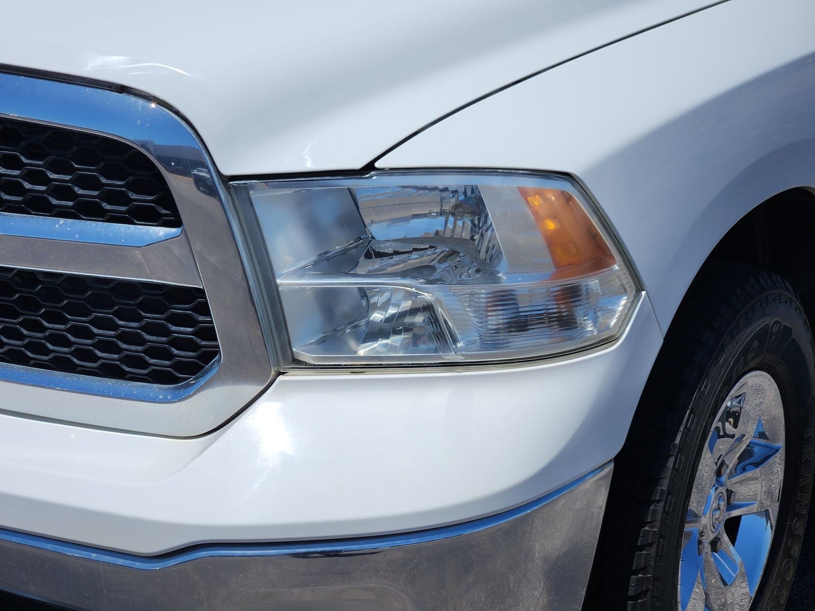 2023 RAM 1500 Classic SLT Crew Cab 4x4 5'7' Box