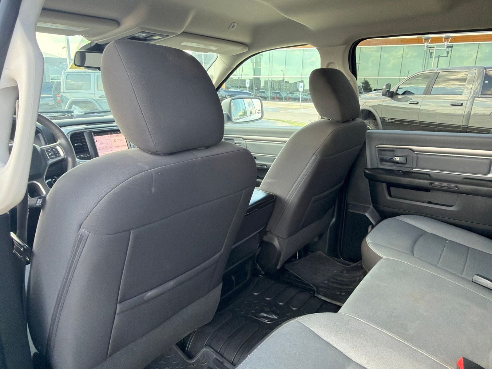 2023 RAM 1500 Classic SLT Crew Cab 4x4 5'7' Box