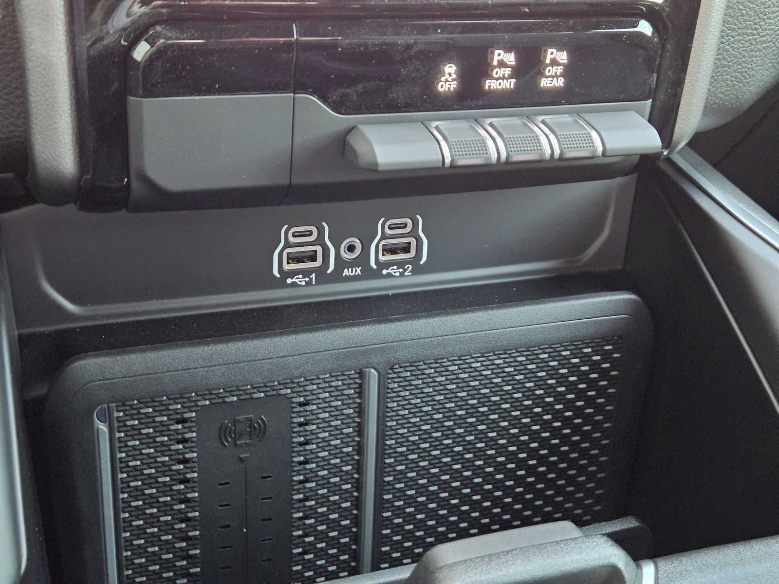 2026 RAM Ram 1500 RAM 1500 LONE STAR CREW CAB 4X2 5'7' BOX