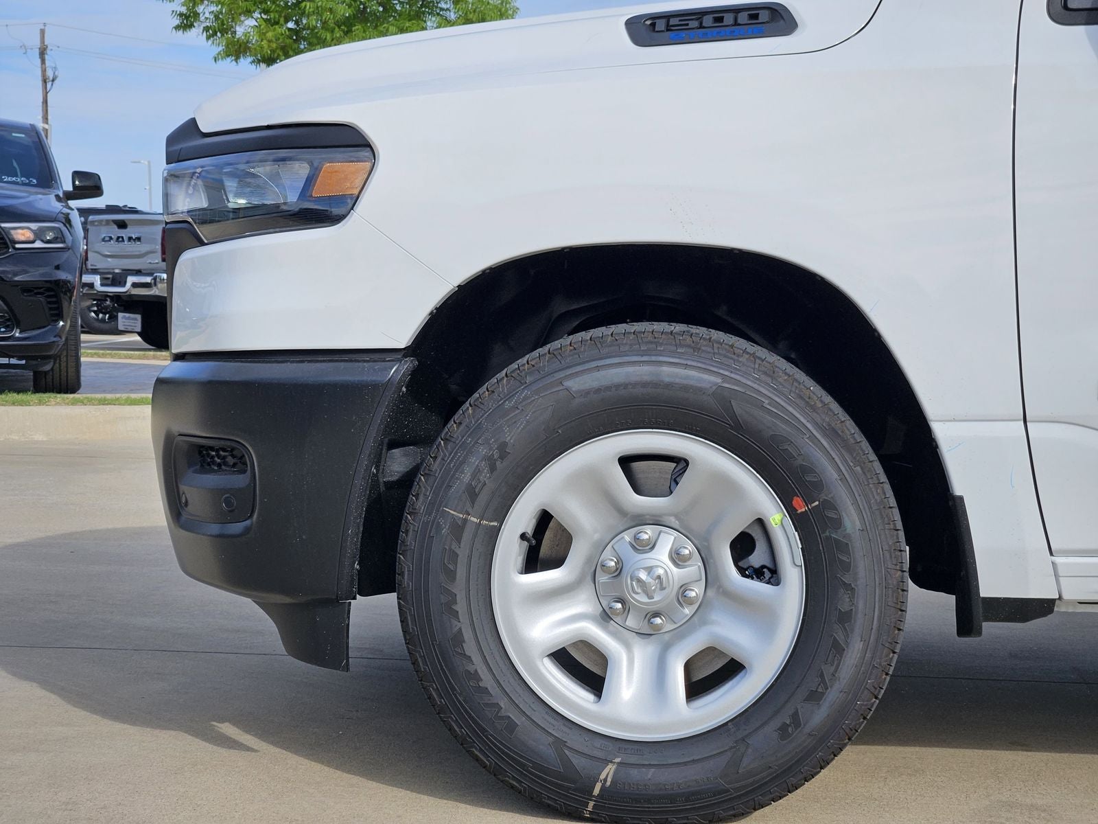 2026 RAM Ram 1500 RAM 1500 TRADESMAN CREW CAB 4X2 5'7' BOX