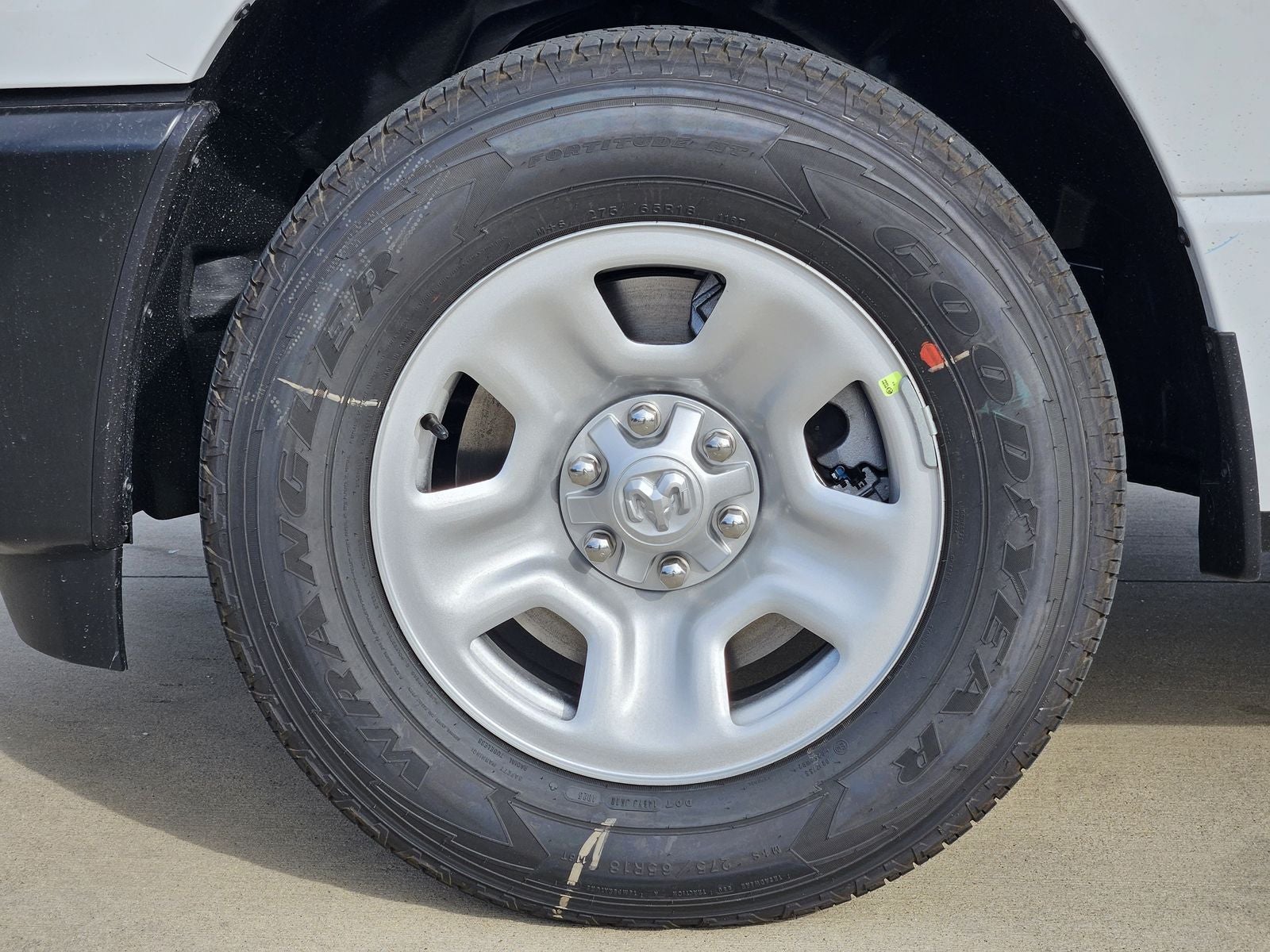 2026 RAM Ram 1500 RAM 1500 TRADESMAN CREW CAB 4X2 5'7' BOX