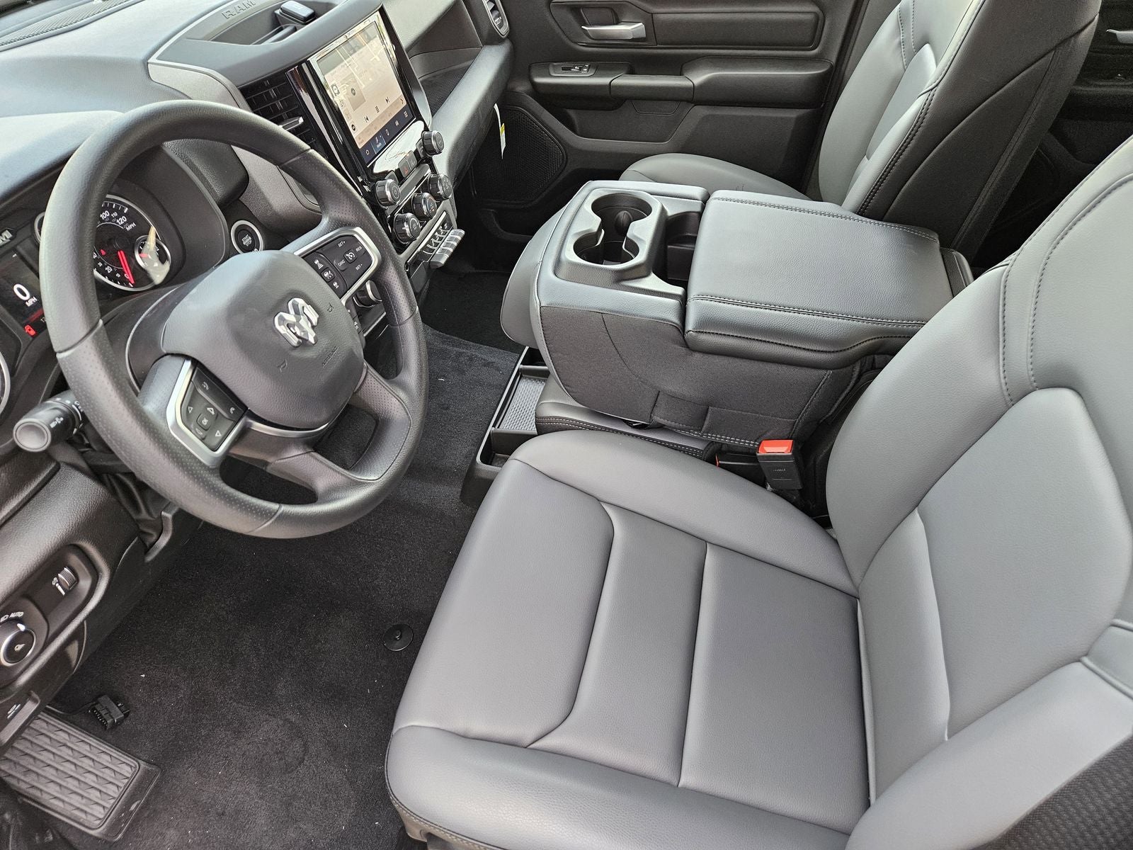 2026 RAM Ram 1500 RAM 1500 TRADESMAN CREW CAB 4X2 5'7' BOX