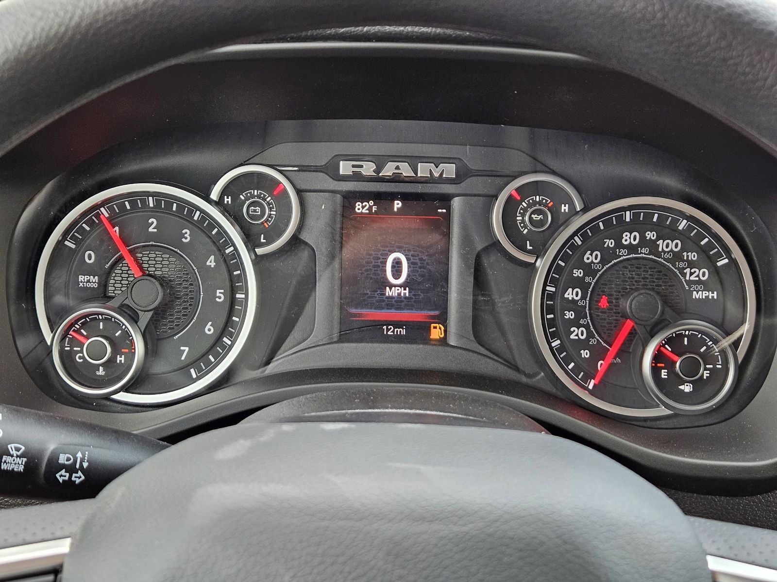 2026 RAM Ram 1500 RAM 1500 TRADESMAN CREW CAB 4X2 5'7' BOX