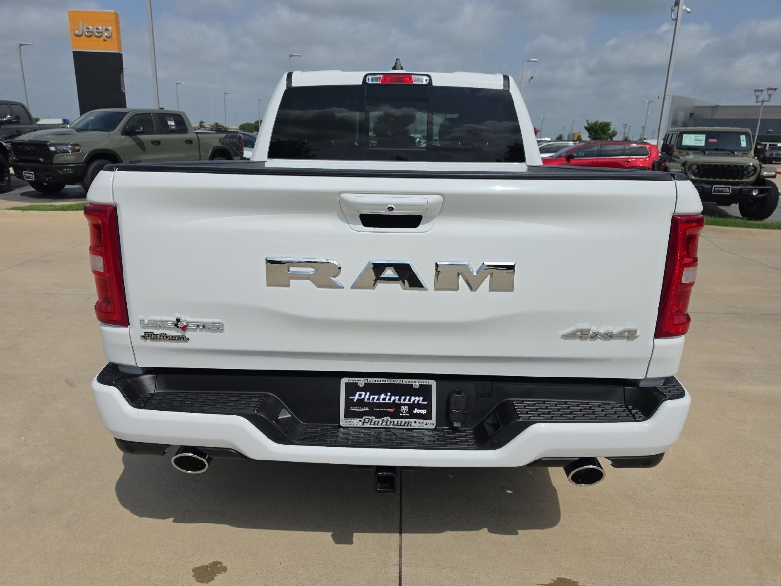 2026 RAM Ram 1500 RAM 1500 LONE STAR CREW CAB 4X4 5'7' BOX