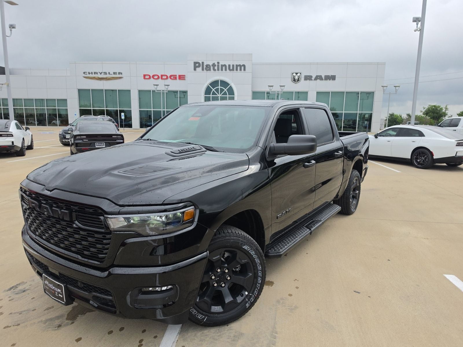 2026 RAM Ram 1500 RAM 1500 EXPRESS CREW CAB 4X4 5'7' BOX