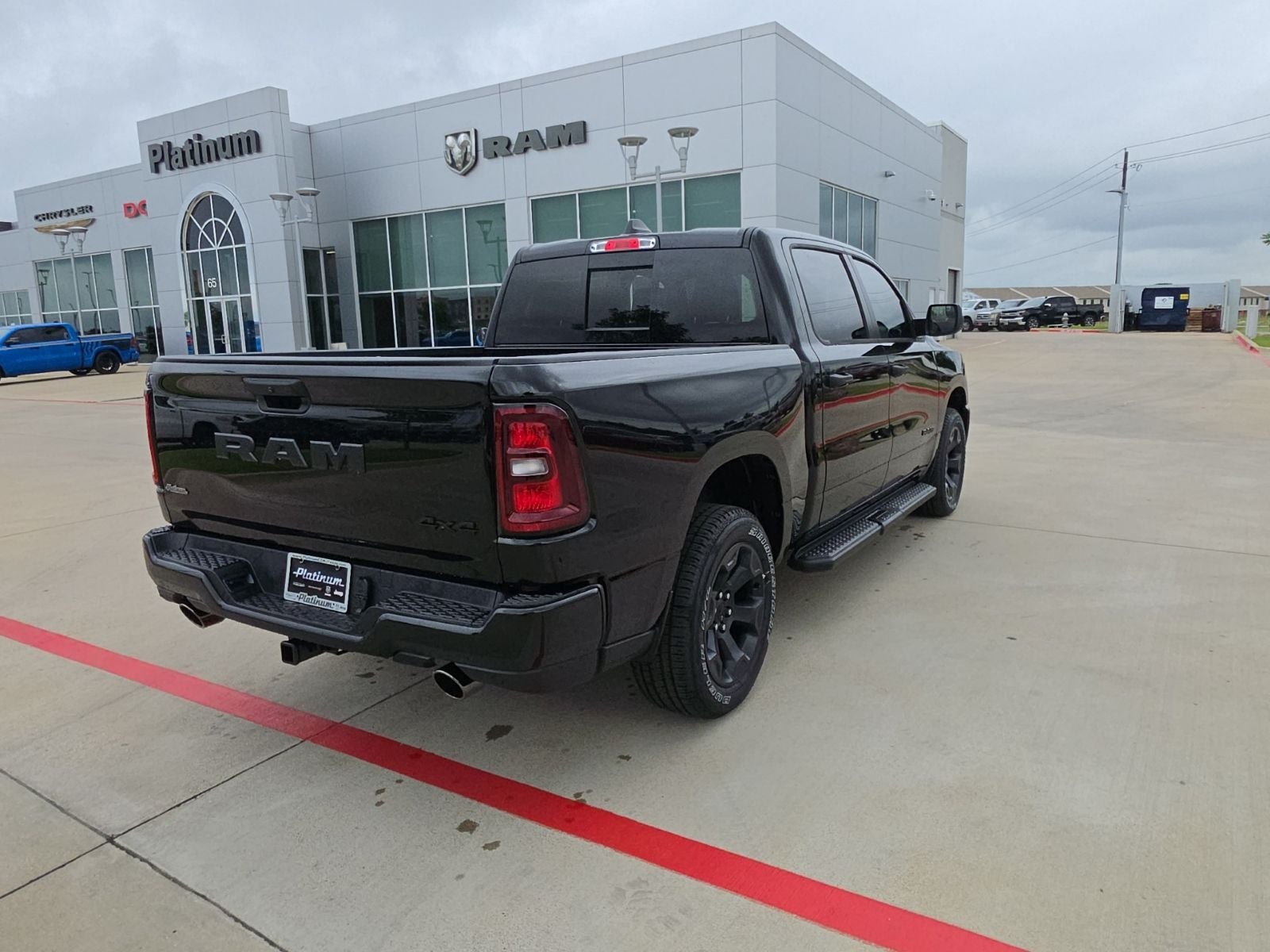 2026 RAM Ram 1500 RAM 1500 EXPRESS CREW CAB 4X4 5'7' BOX