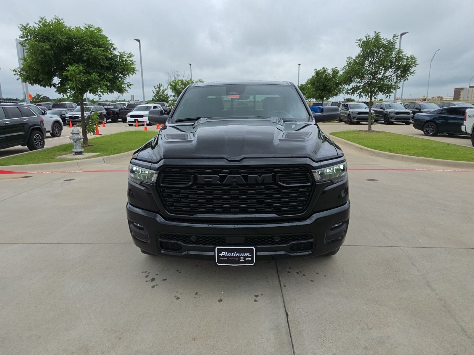 2026 RAM Ram 1500 RAM 1500 EXPRESS CREW CAB 4X4 5'7' BOX