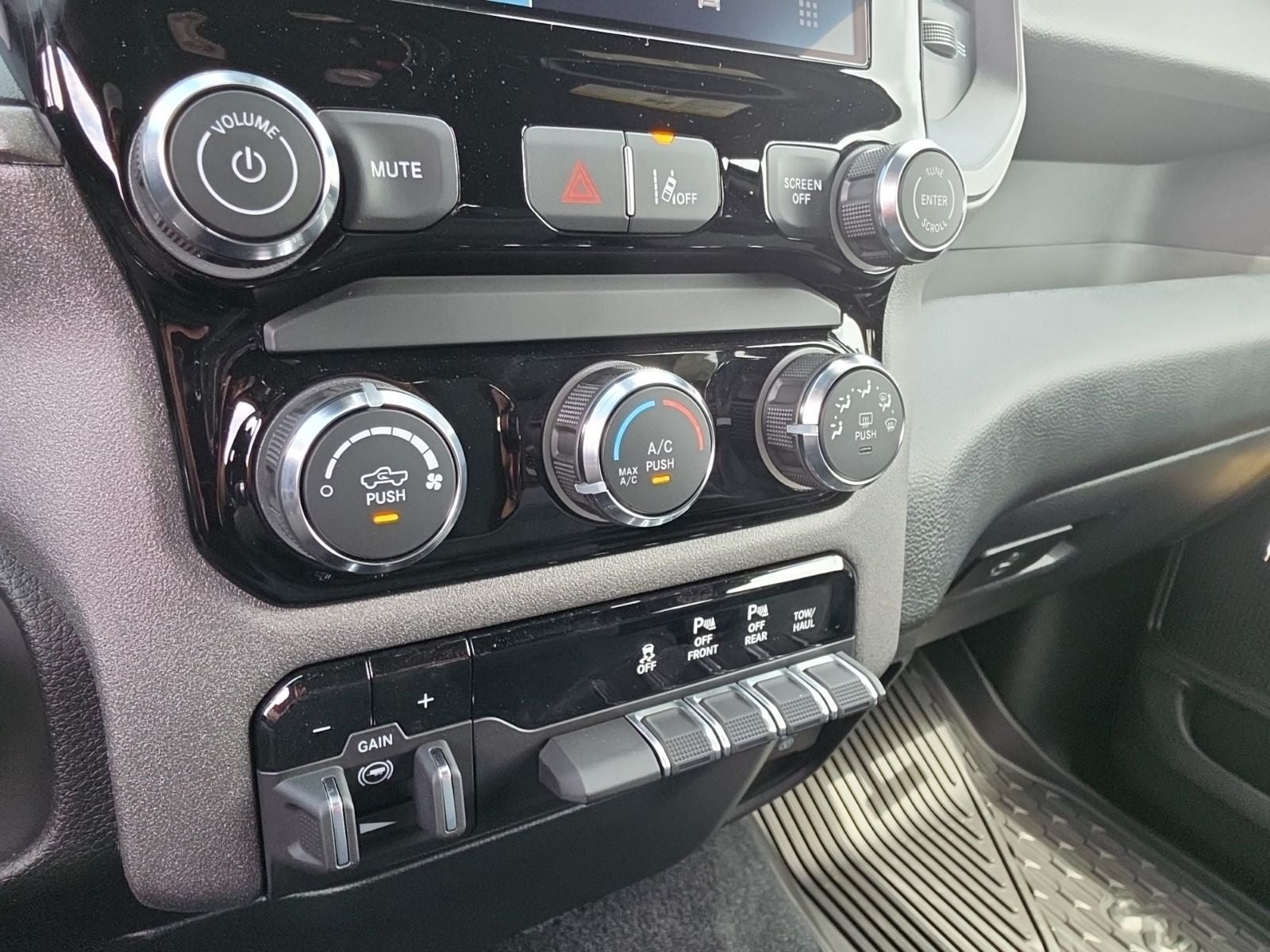 2026 RAM Ram 1500 RAM 1500 WARLOCK CREW CAB 4X4 5'7' BOX