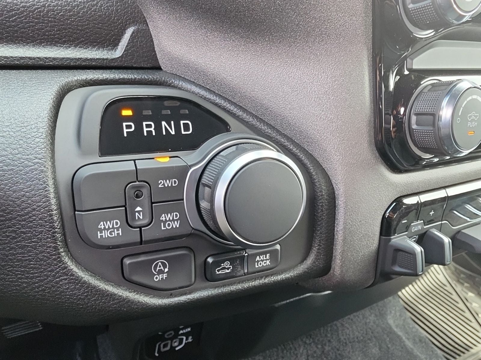 2026 RAM Ram 1500 RAM 1500 WARLOCK CREW CAB 4X4 5'7' BOX