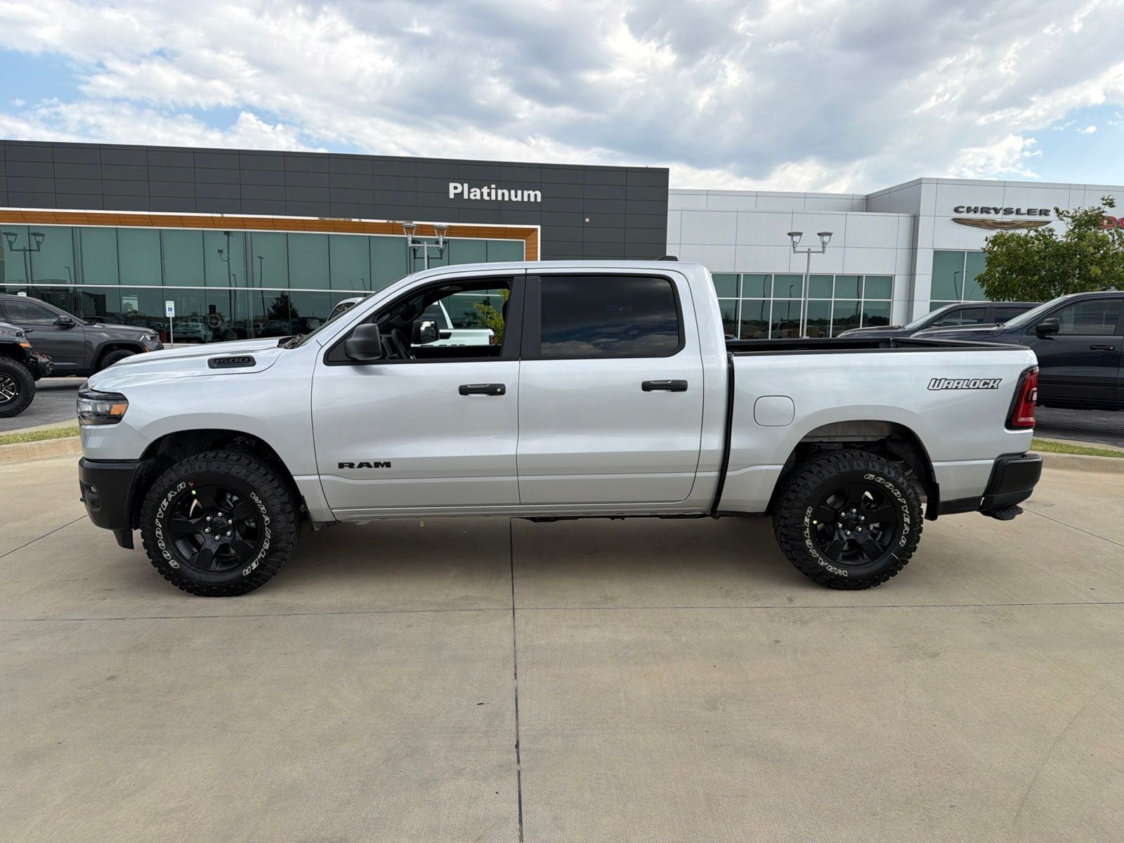 2026 RAM Ram 1500 RAM 1500 WARLOCK CREW CAB 4X4 5'7' BOX