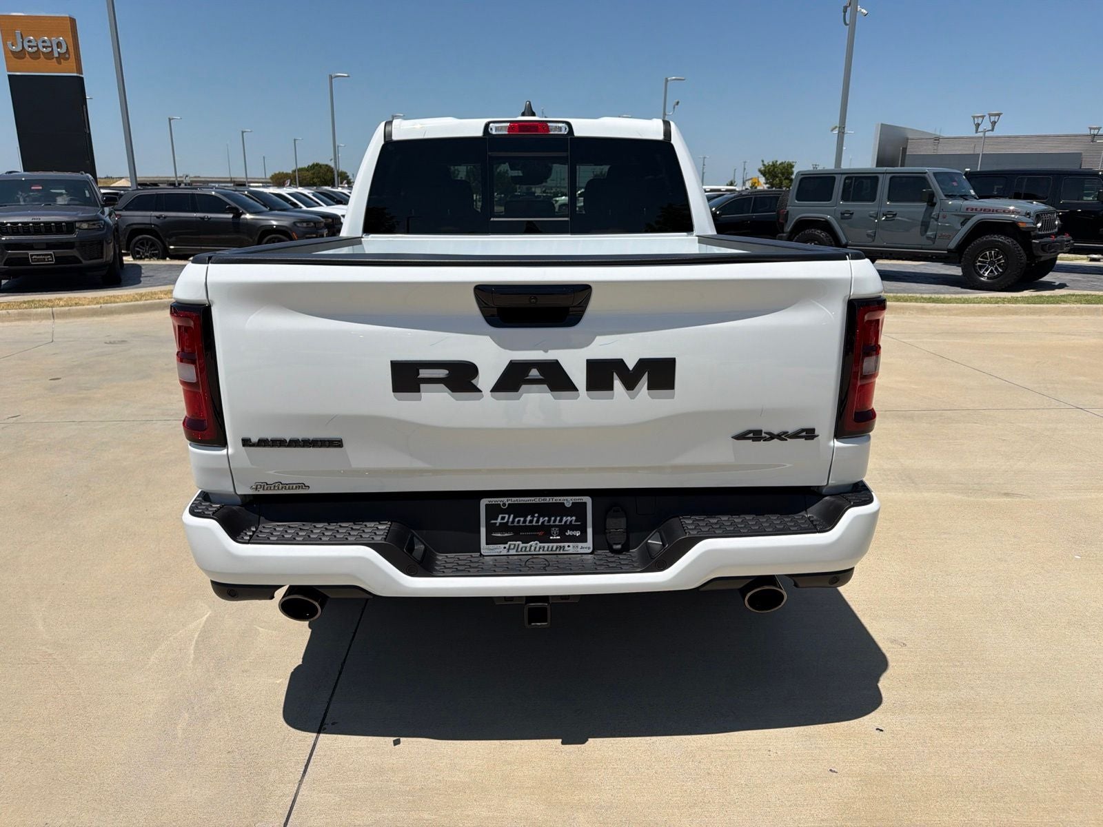 2026 RAM Ram 1500 RAM 1500 LARAMIE CREW CAB 4X4 5'7' BOX