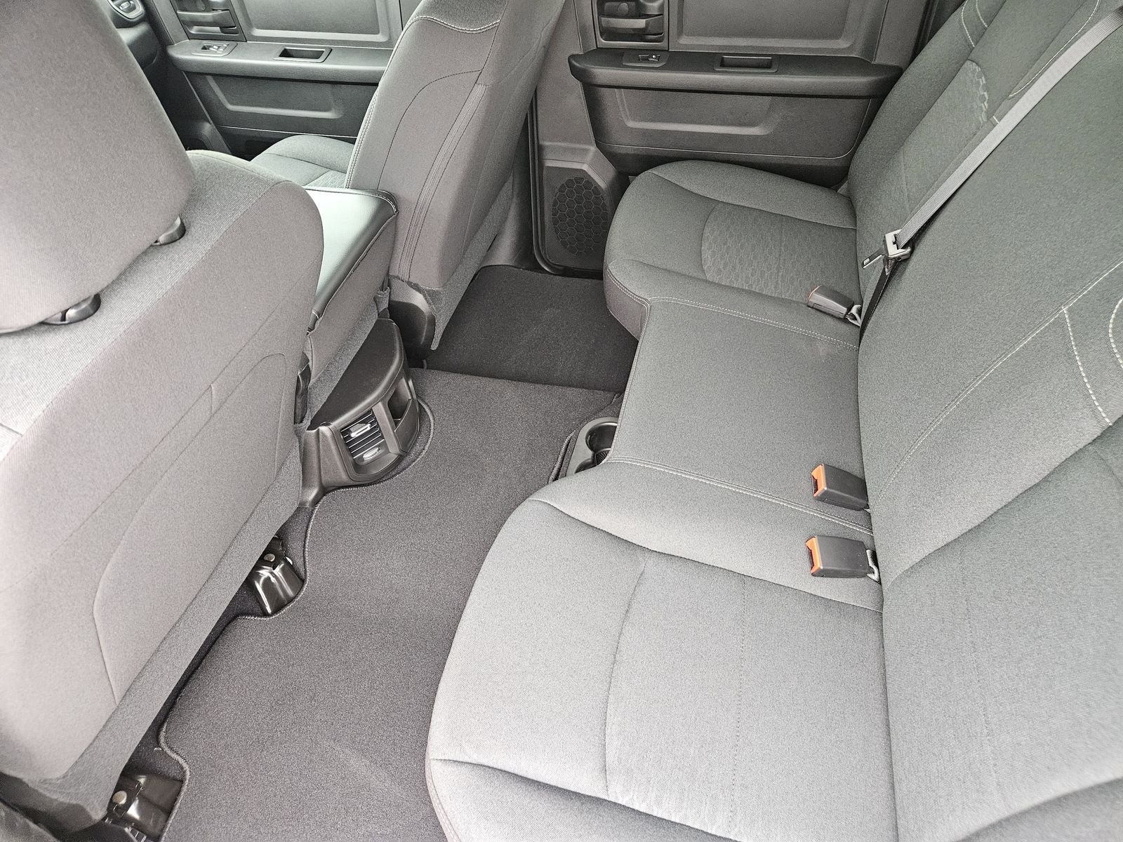 2026 RAM Ram 2500 RAM 2500 BLACK EXPRESS CREW CAB 4X4 6'4' BOX