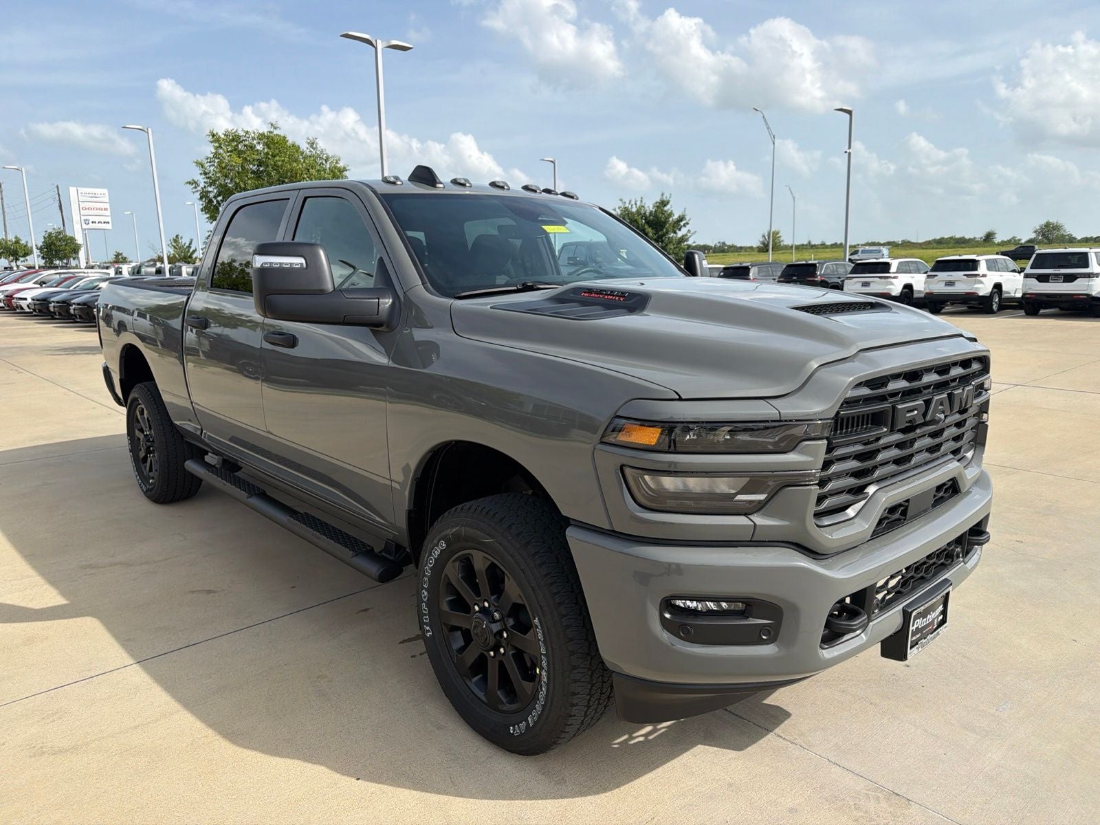 2026 RAM Ram 2500 RAM 2500 BLACK EXPRESS CREW CAB 4X4 6'4' BOX