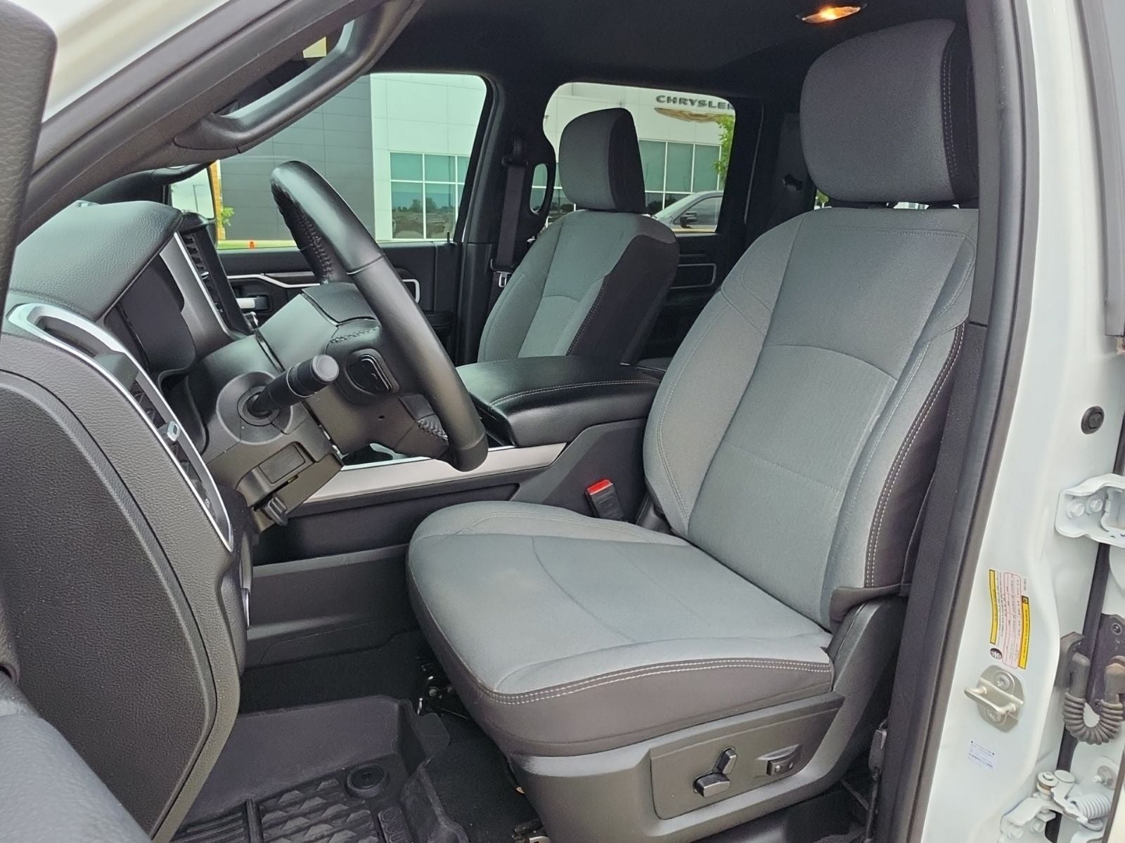 2024 RAM Ram 2500 Big Horn Crew Cab 4x4 6'4' Box