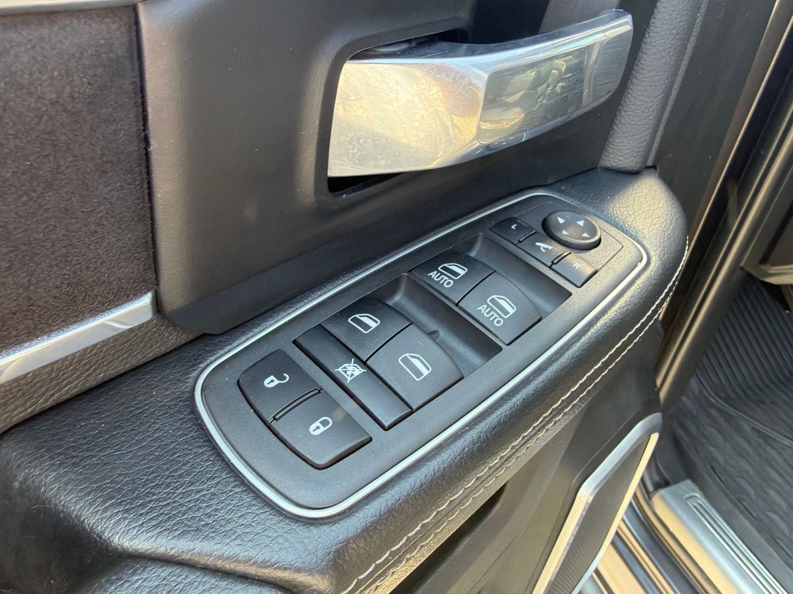 2022 RAM Ram 2500 Laramie Crew Cab 4x4 6'4' Box