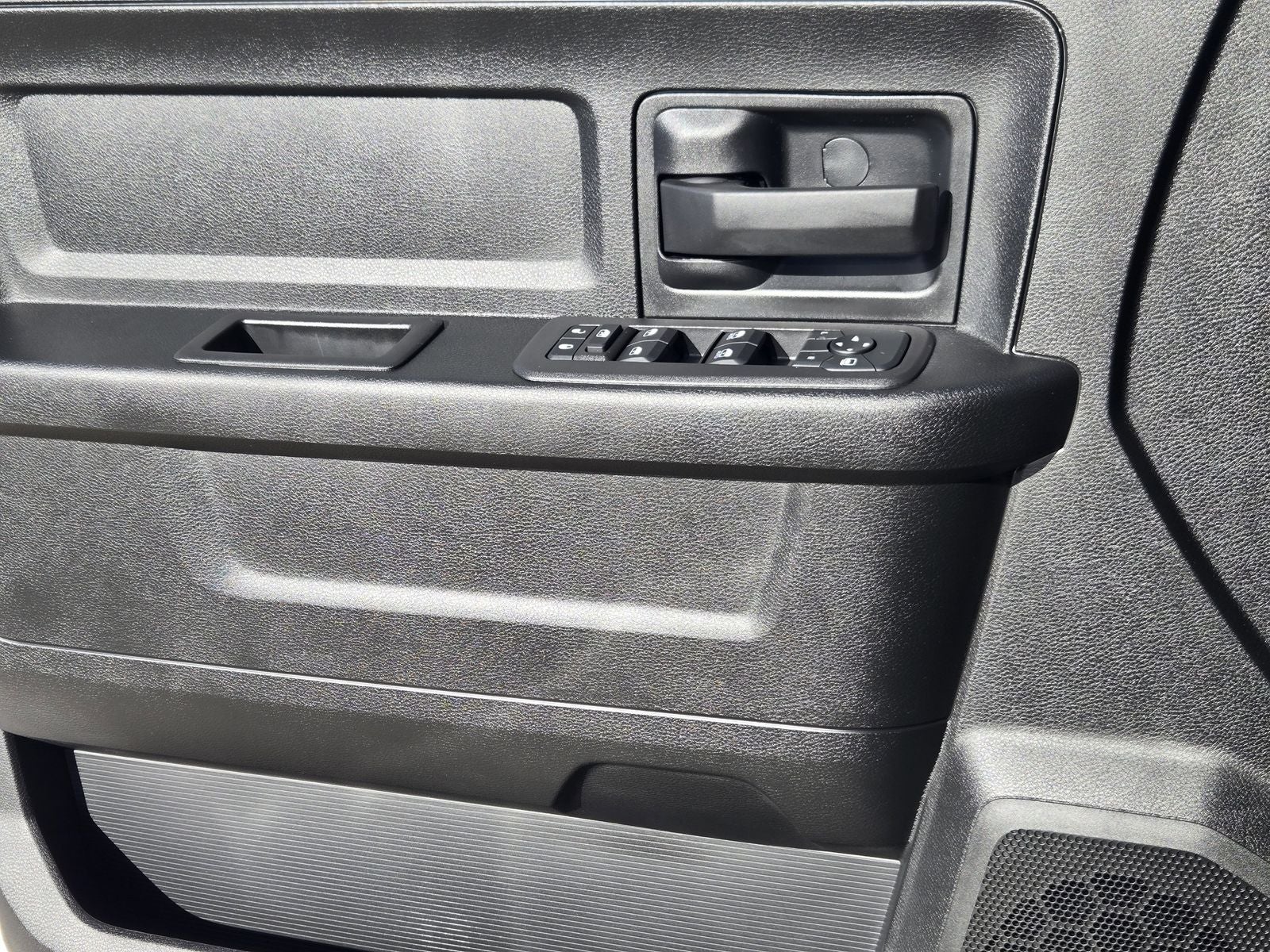 2026 RAM Ram 5500 Chassis Cab RAM 5500 TRADESMAN CHASSIS CREW CAB 4X4 84' CA