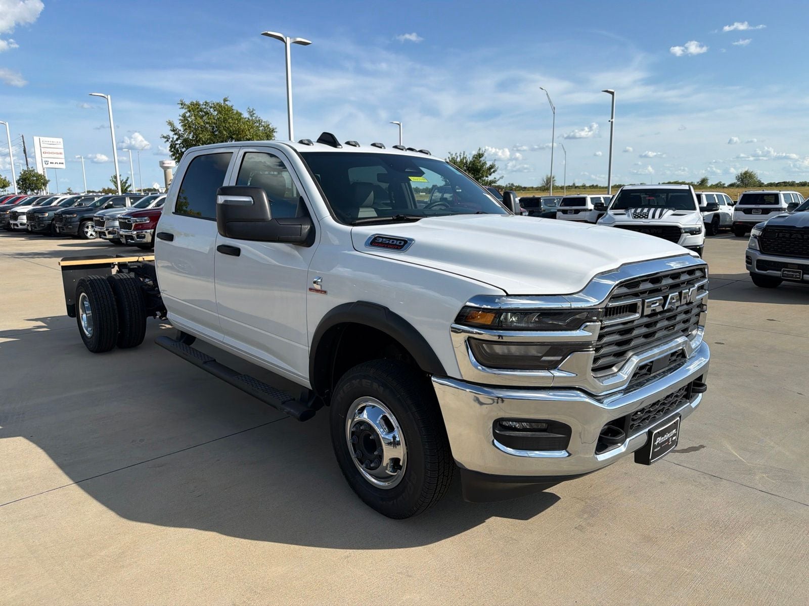 2026 RAM Ram 3500 Chassis Cab RAM 3500 TRADESMAN CREW CAB CHASSIS 4X4 60' CA