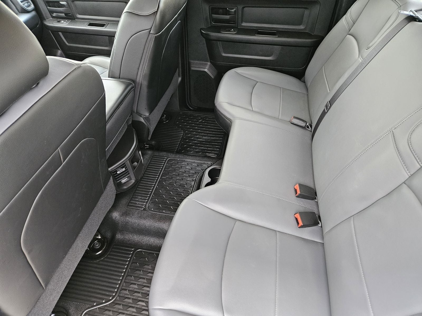 2025 RAM Ram 3500 Chassis Cab RAM 3500 TRADESMAN CREW CAB CHASSIS 4X4 60' CA