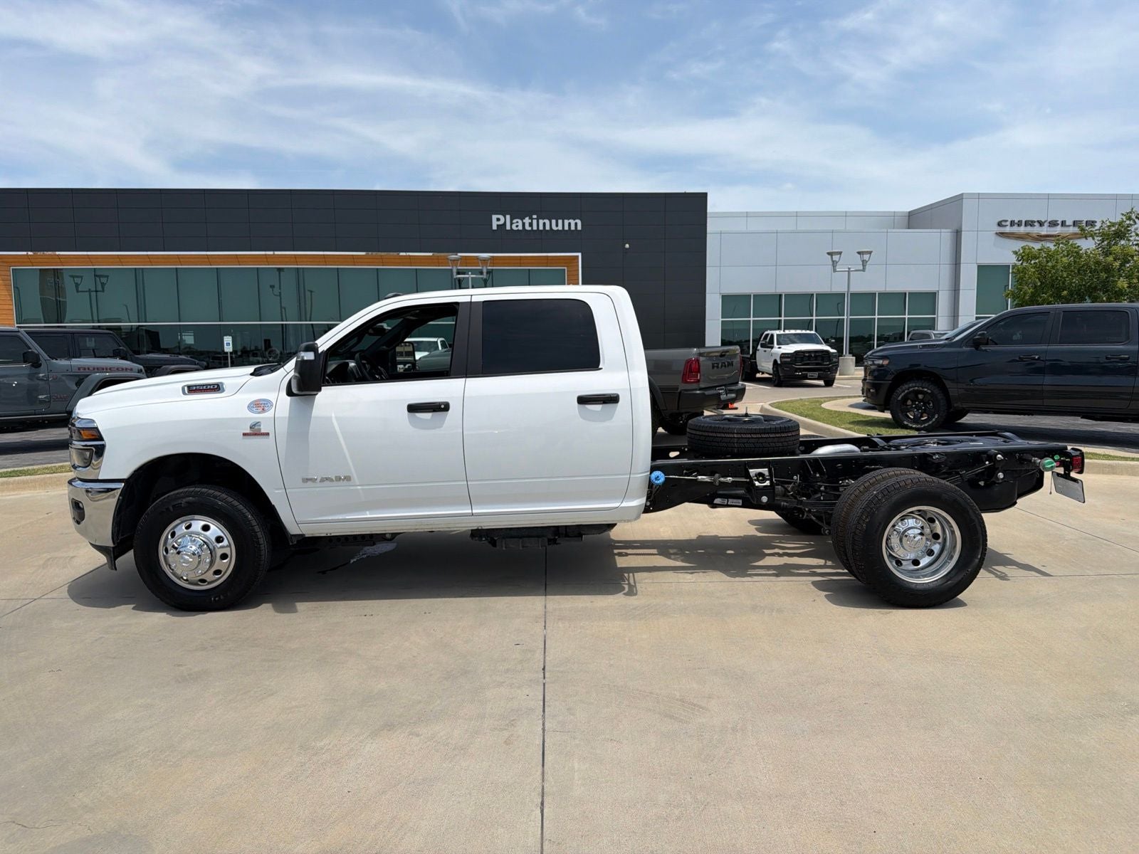 2026 RAM Ram 3500 Chassis Cab RAM 3500 BIG HORN CREW CAB CHASSIS 4X4 60' CA