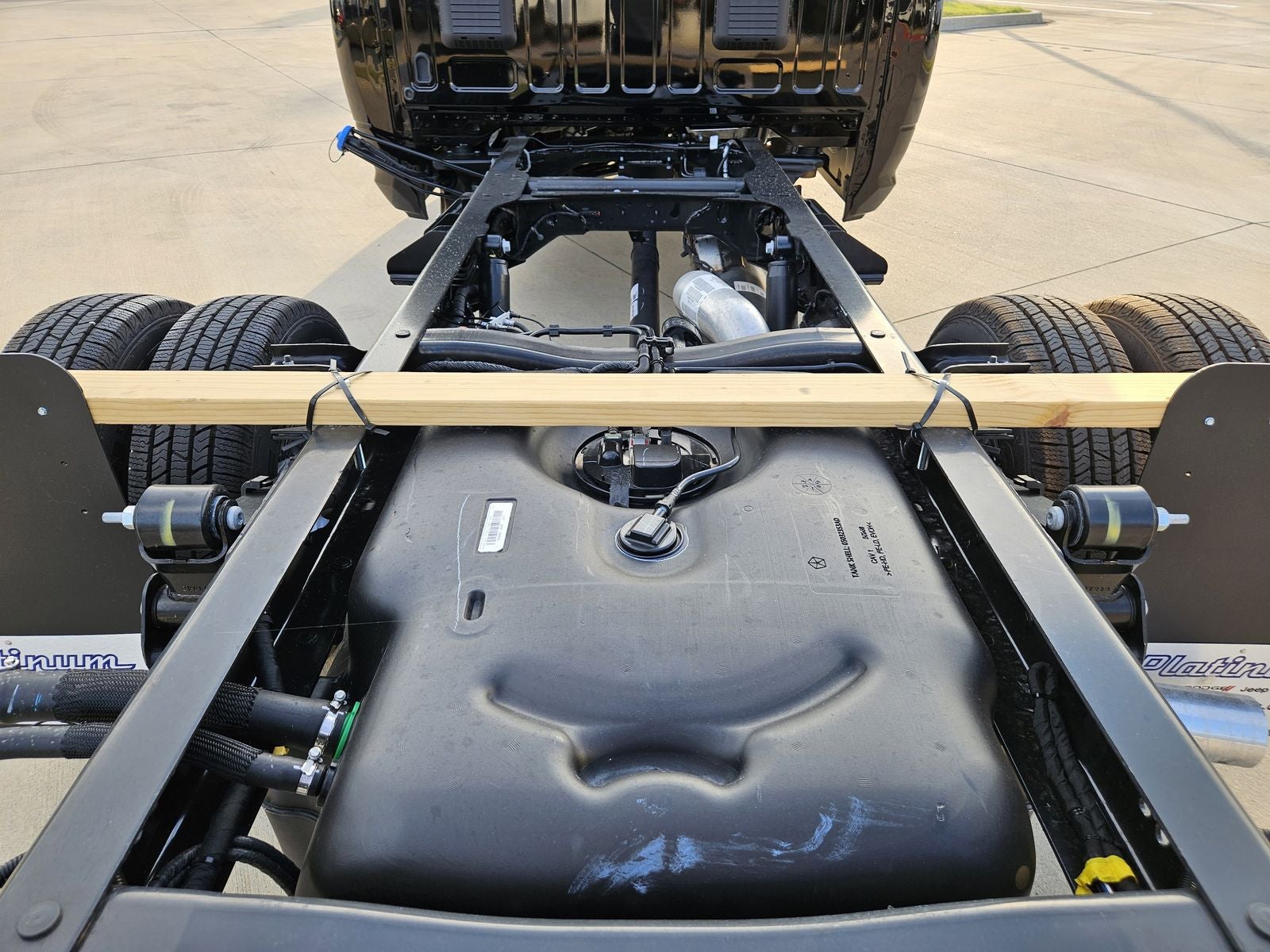 2026 RAM Ram 3500 Chassis Cab RAM 3500 TRADESMAN CREW CAB CHASSIS 4X4 60' CA