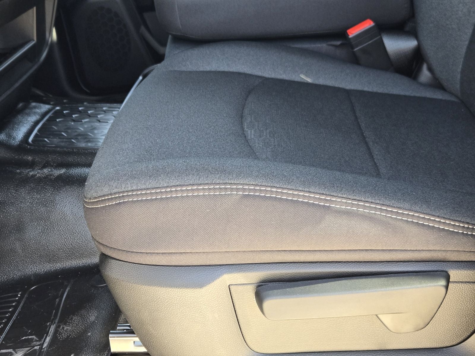 2026 RAM Ram 3500 Chassis Cab RAM 3500 TRADESMAN CREW CAB CHASSIS 4X4 60' CA